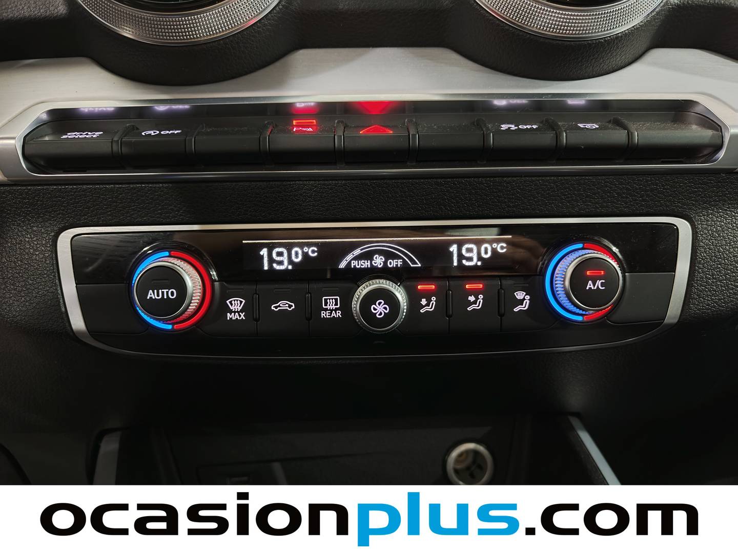 Foto Audi Q2 Audi Q2 Adrenalin 35 TDI (150 CV) S tronic  PACK S-LINE