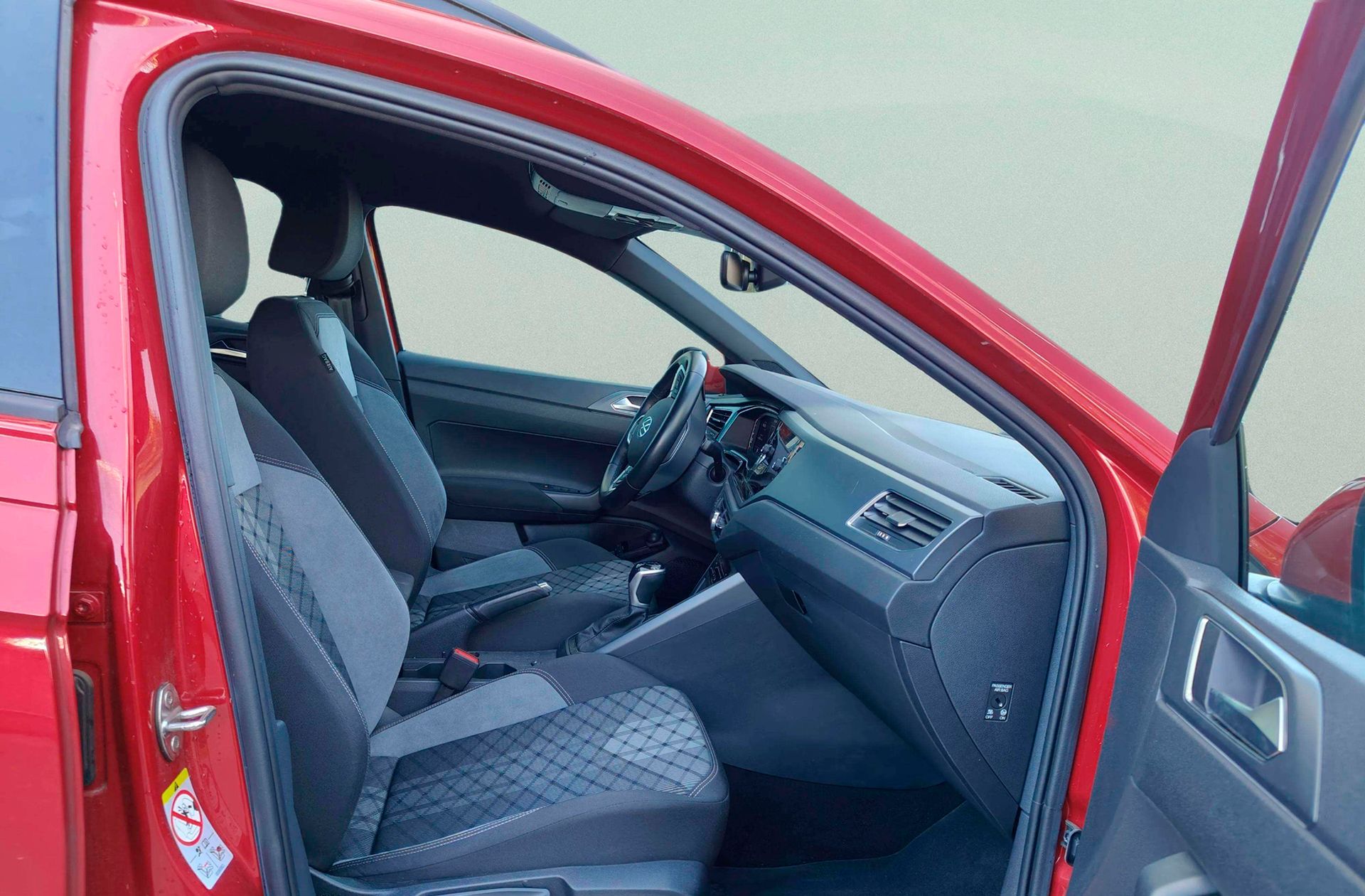 Volkswagen Taigo R-Line 1.0 TSI DSG - foto 18