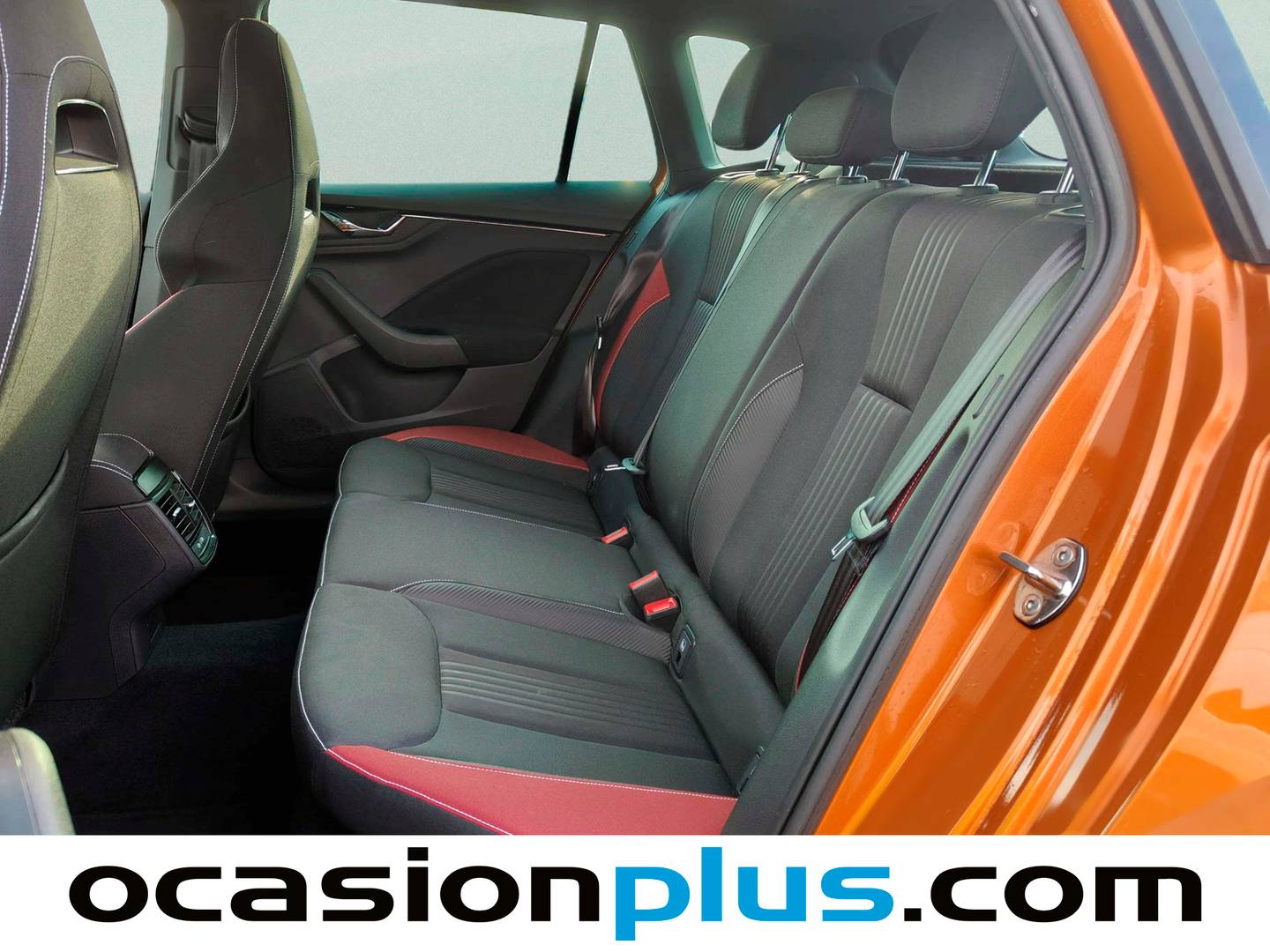 Foto asientos traseros Skoda Kamiq Skoda Kamiq 1.0 TSI Montecarlo DSG (110 CV)