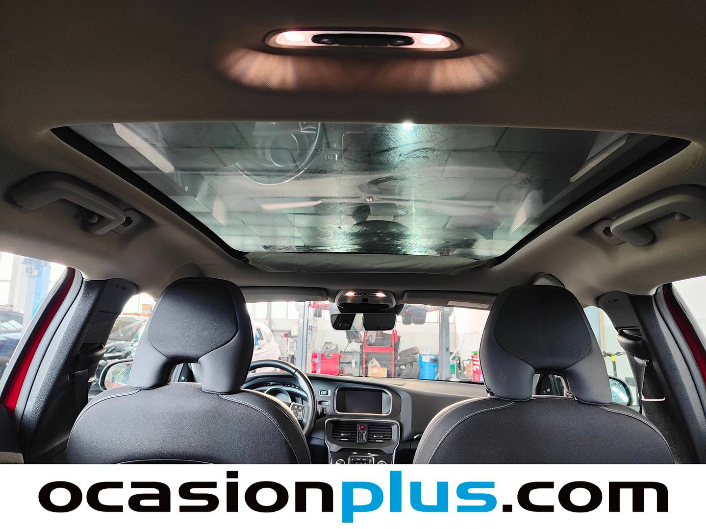 Extras y acabados del Volvo V40 Volvo V40 2.0 D3 Momentum (150 CV)