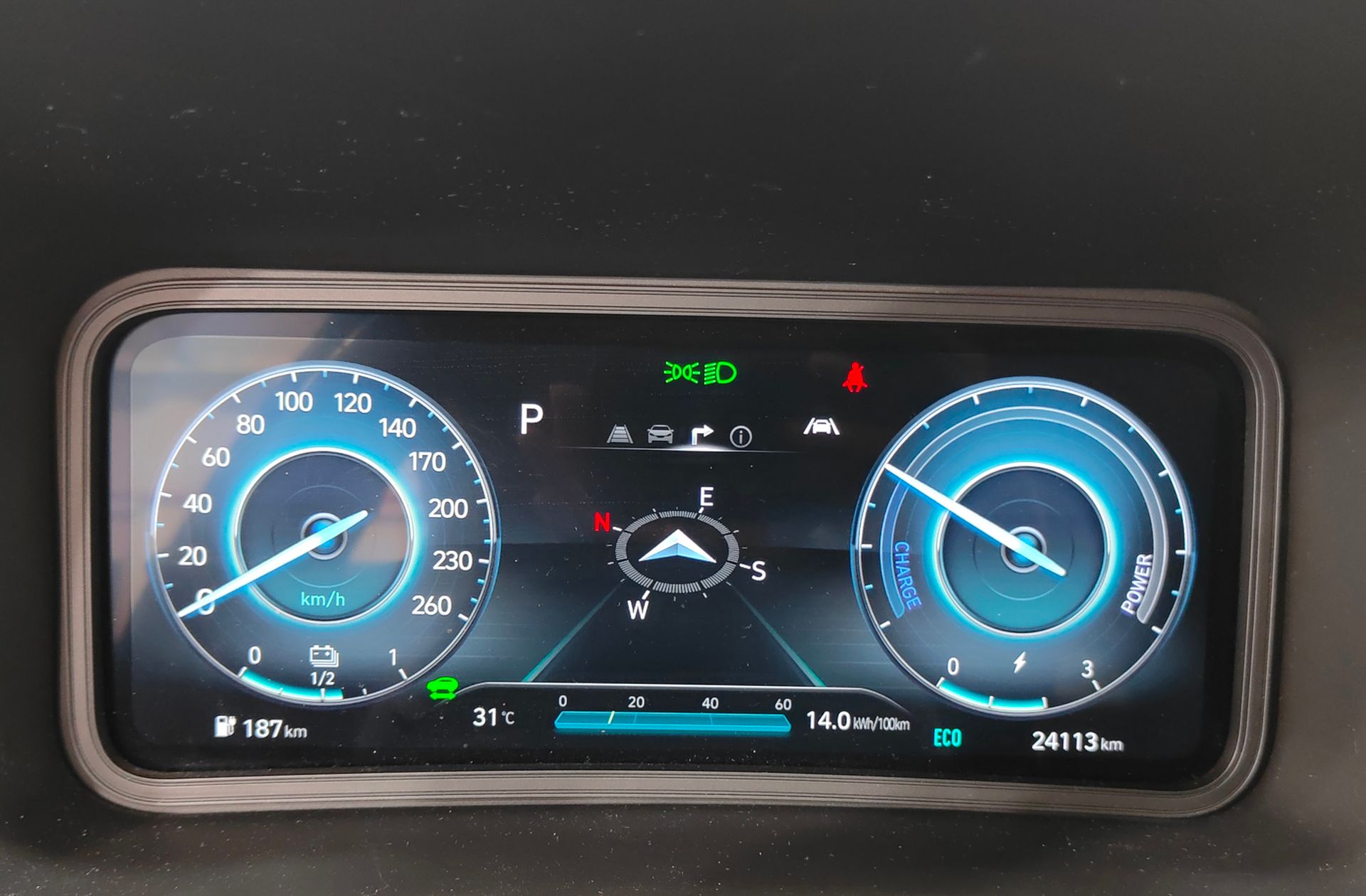 Hyundai Kona EV Tecno - foto 24