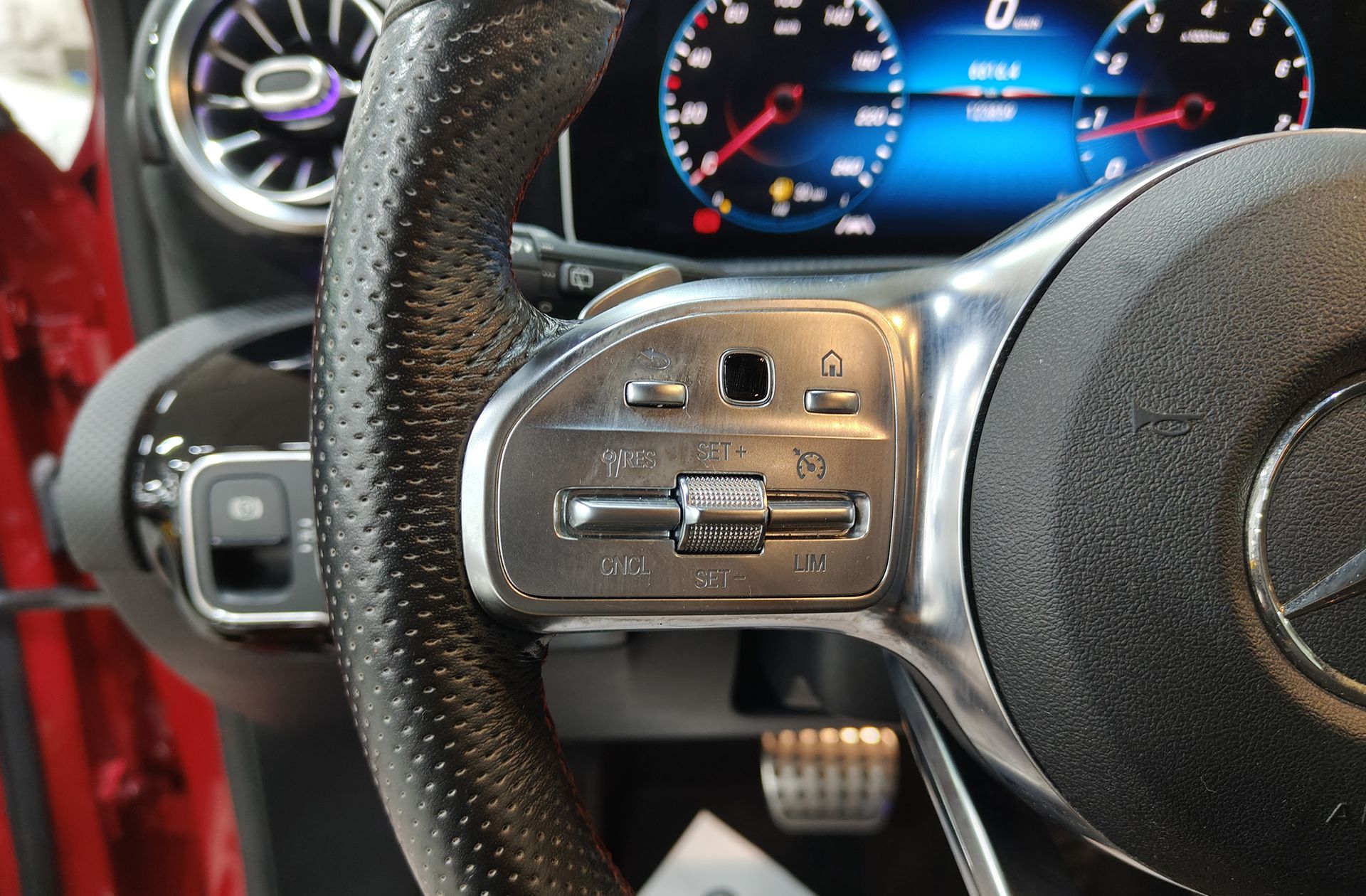 Mercedes-Benz Clase A 200 Pack AMG - foto 33