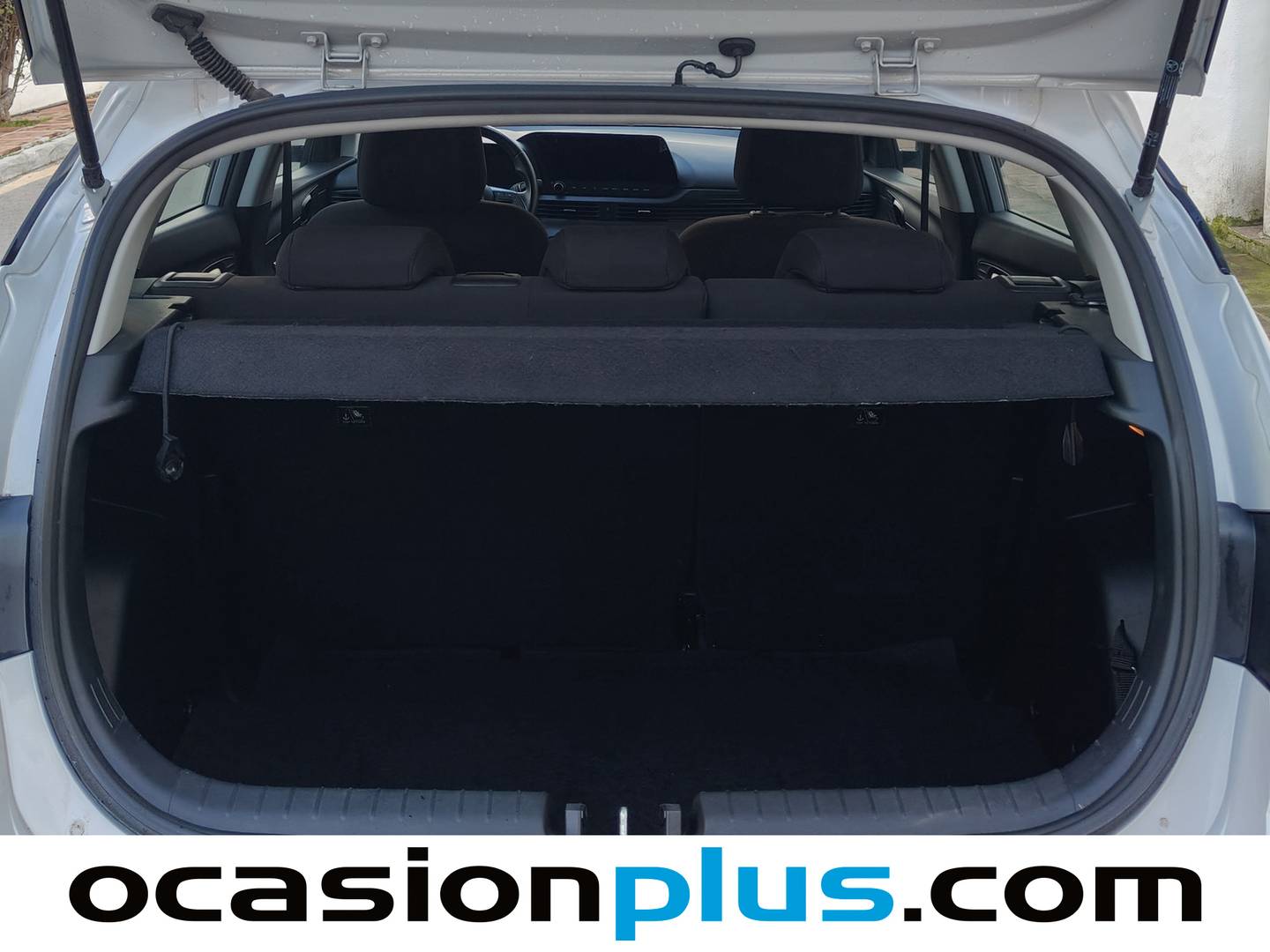 Foto Hyundai i20 Hyundai i20 1.2 MPI Essence (79 CV)