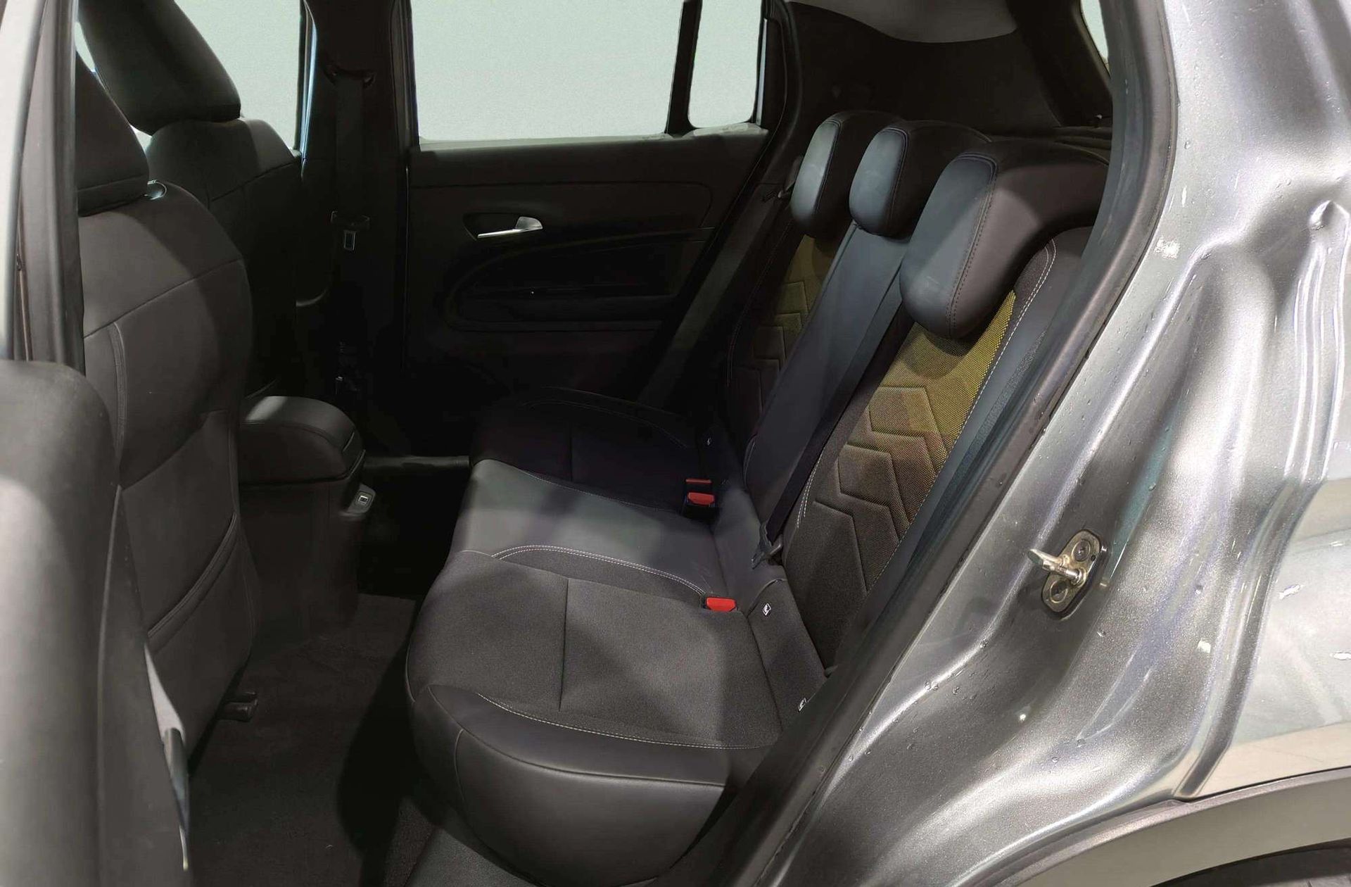 Jeep Avenger 1.2 G Summit - foto 14