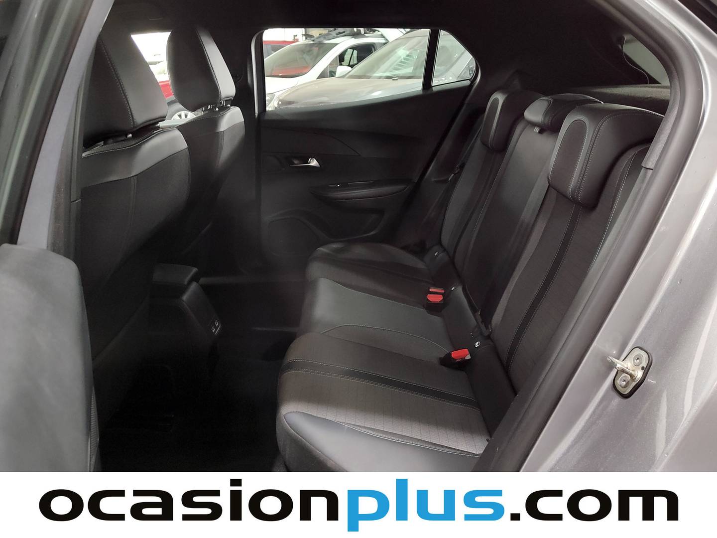 Foto asientos traseros Peugeot 2008 Peugeot 2008 PureTech 100 S&S Allure (100 CV)