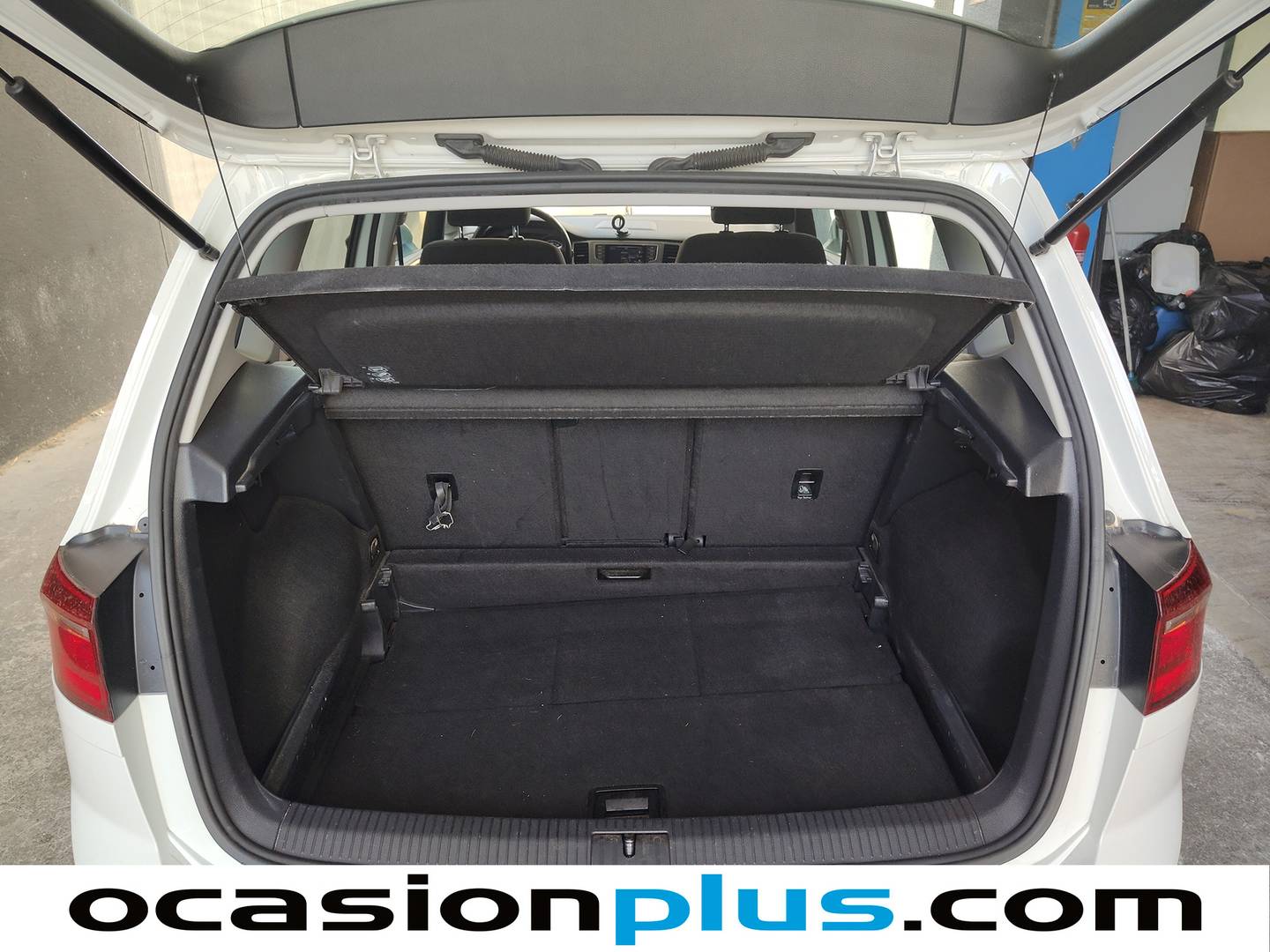 Fotos maletero Volkswagen Golf Sportsvan Volkswagen Golf Sportsvan Advance 1.6 TDI BMT (110 CV) DSG