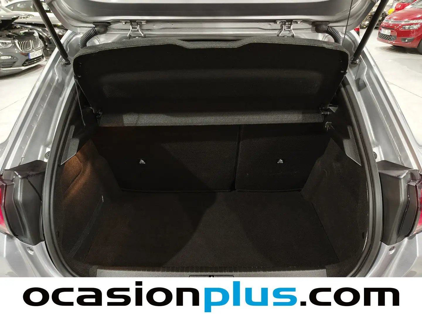 Foto Peugeot 208 Peugeot 208 PureTech 100 Allure  (100 CV)