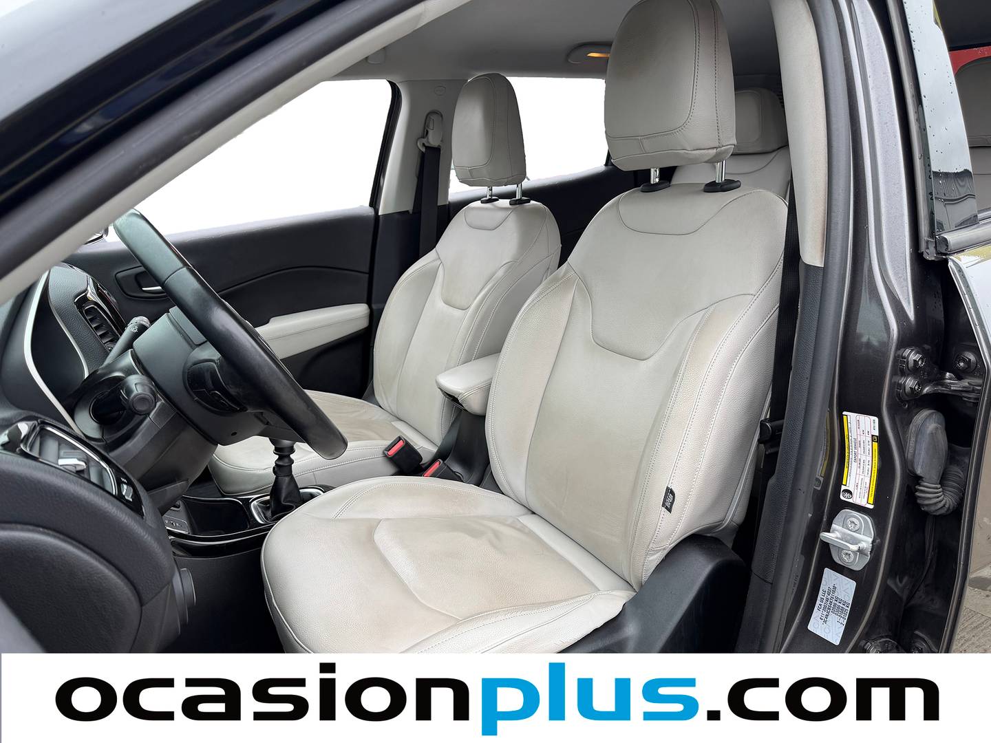 Foto asientos delanteros Jeep Compass Jeep Compass 1.6 Multijet Night Eagle 4x2 (120 CV)