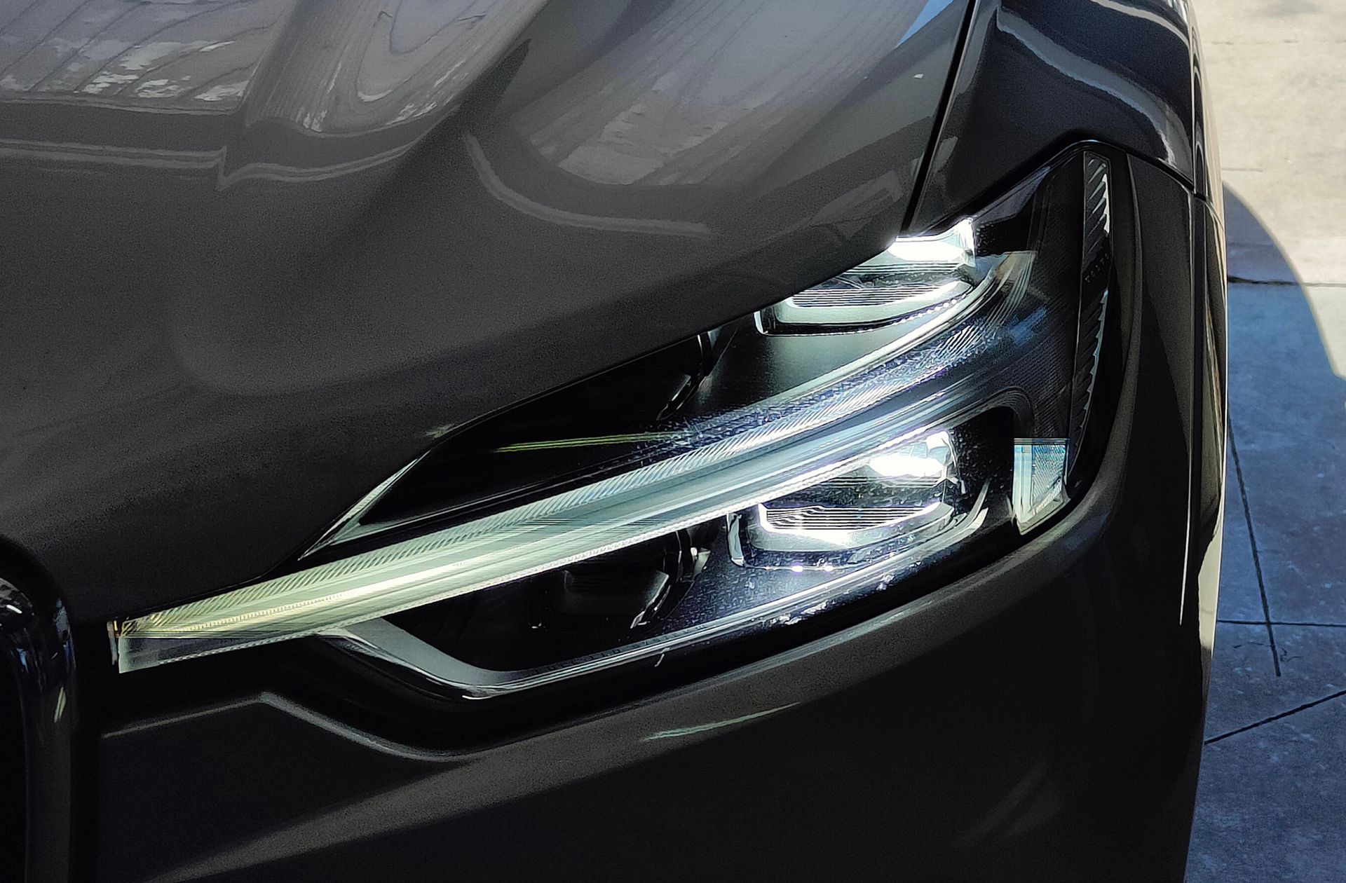 Volvo XC60 B4 Momentum AWD - foto 13