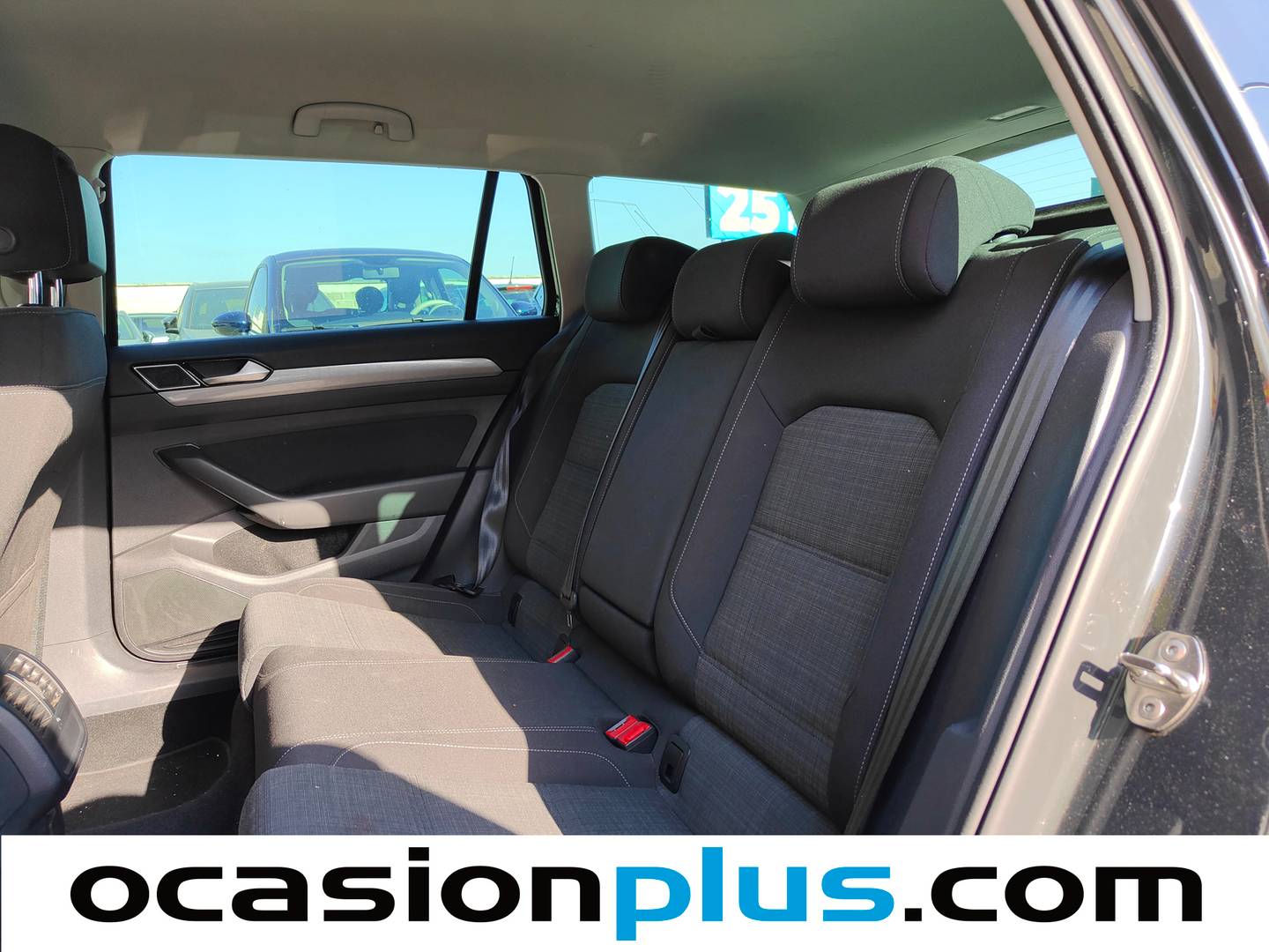 Foto asientos traseros Volkswagen Passat Volkswagen Passat Variant Executive 1.5 TSI (150 CV) DSG