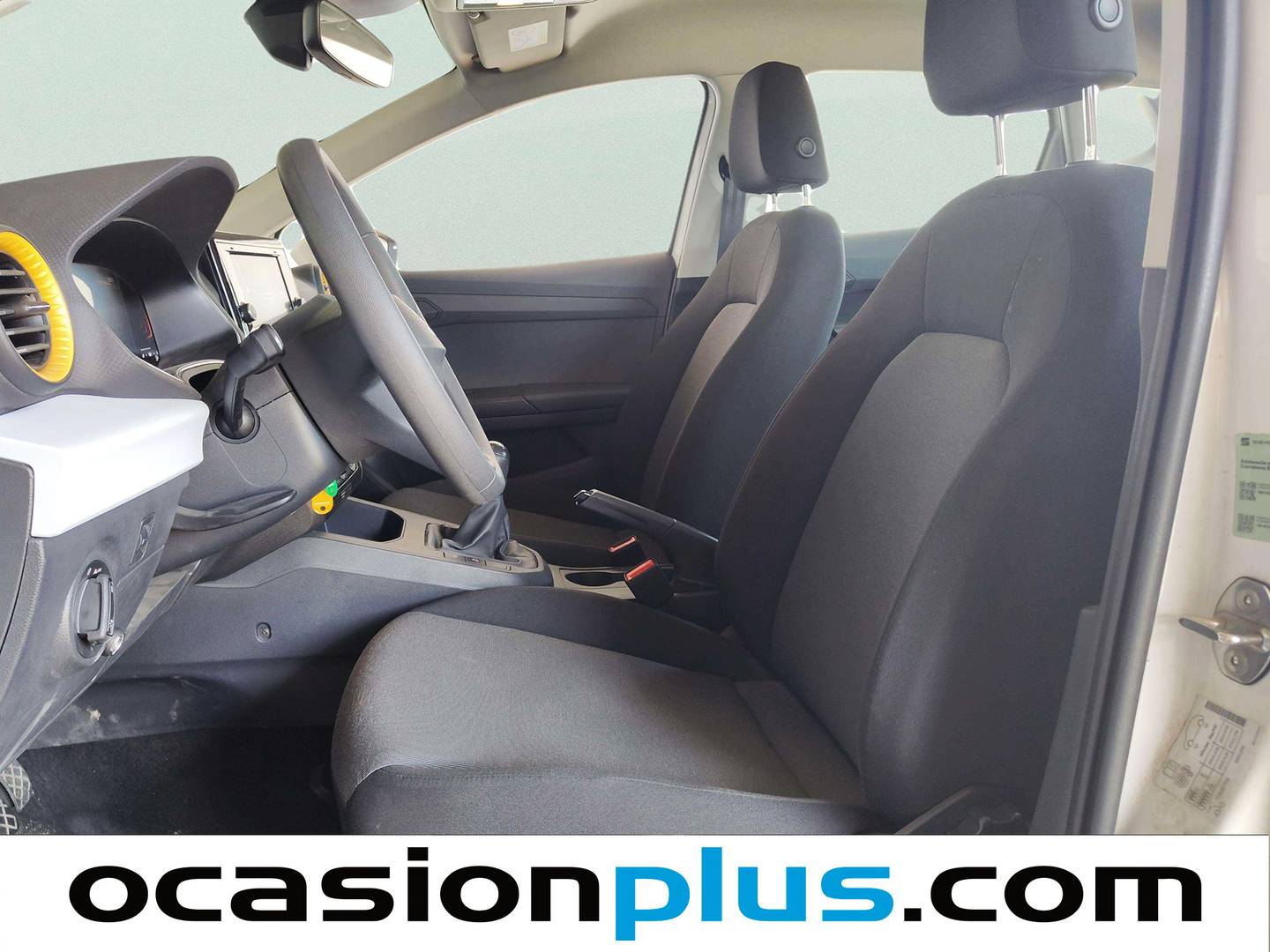 Foto asientos delanteros Seat Ibiza Seat Ibiza 1.0 MPI Reference XL (80 CV)