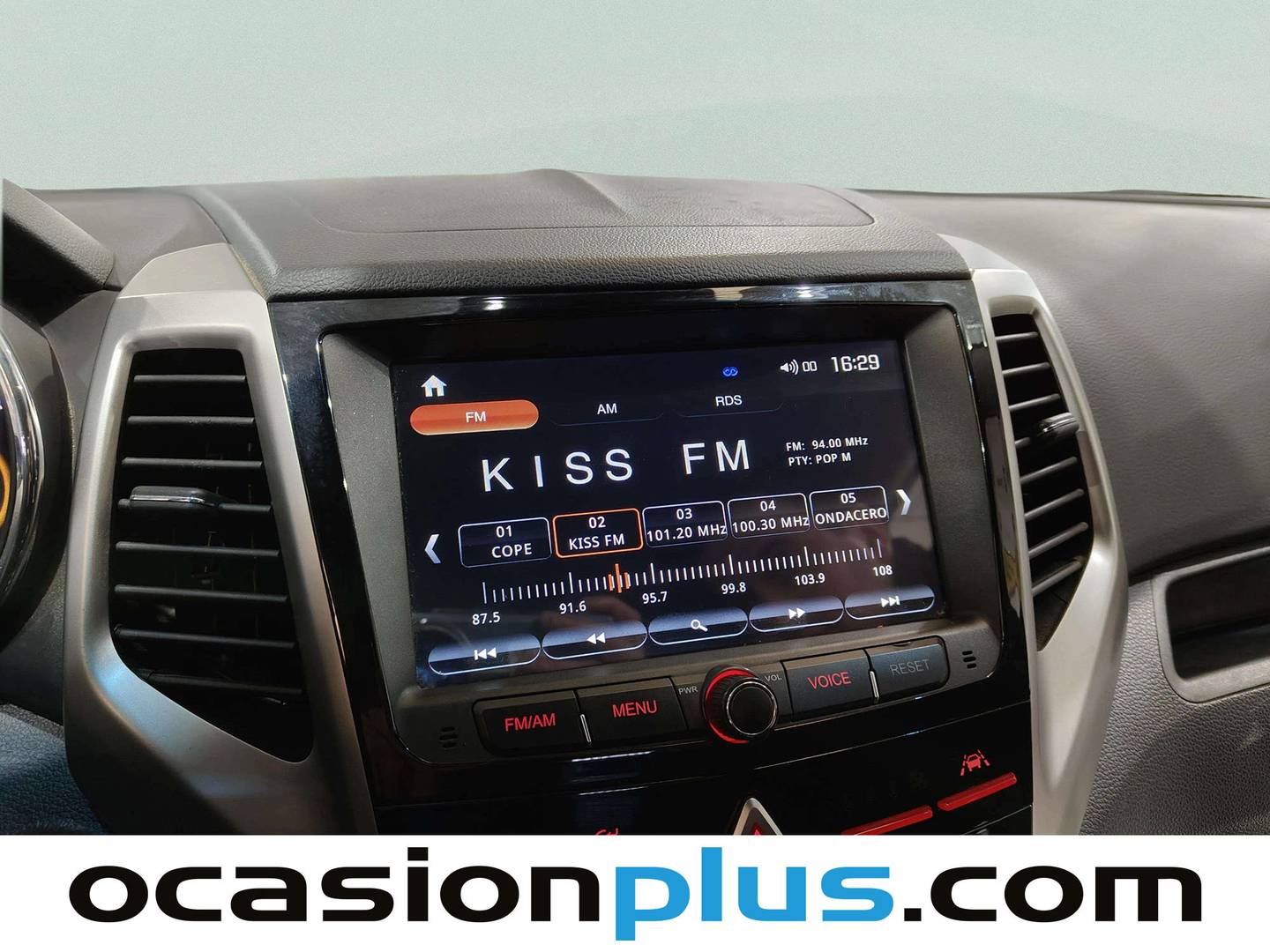 Foto SsangYong Tivoli Ssangyong Tivoli D16T Limited 4x2 (115 CV)