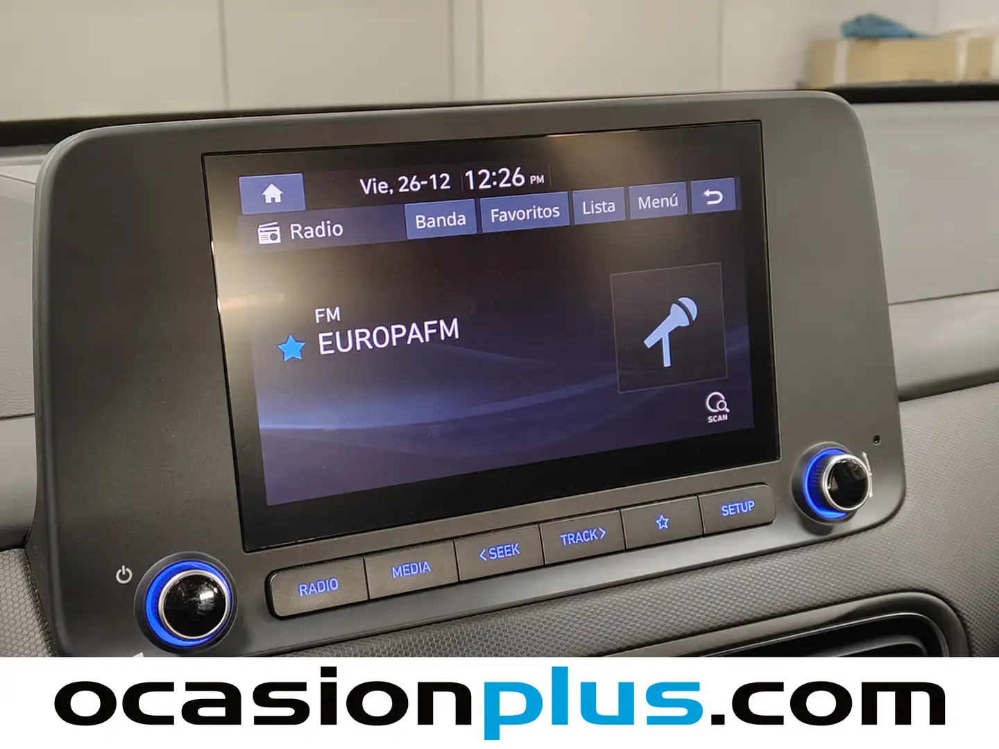 Foto Hyundai Kona Hyundai Kona 1.0 TGDi Maxx 4x2 DCT (120 CV)