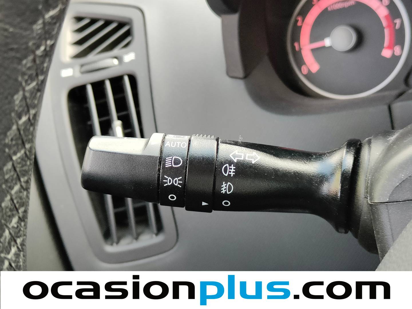 Extras y acabados del KIA Ceed KIA Ceed 1.6 CVVT Active Eco-Dynamics (126 CV)