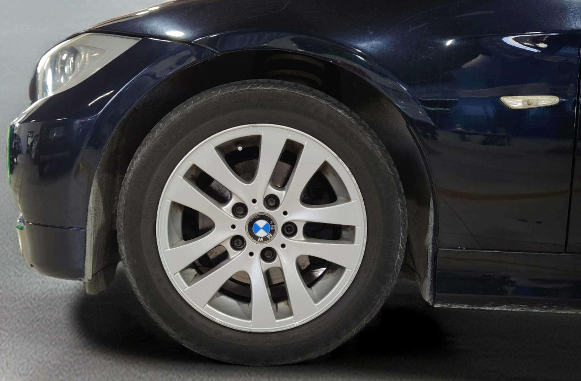 BMW Serie 3 318i Touring - foto 28