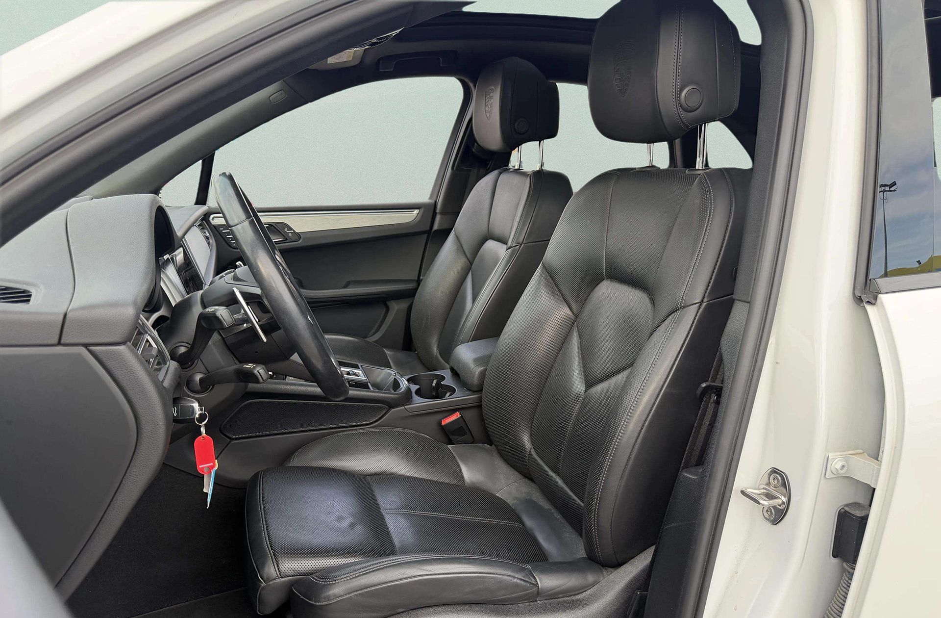 Porsche Macan - foto 16