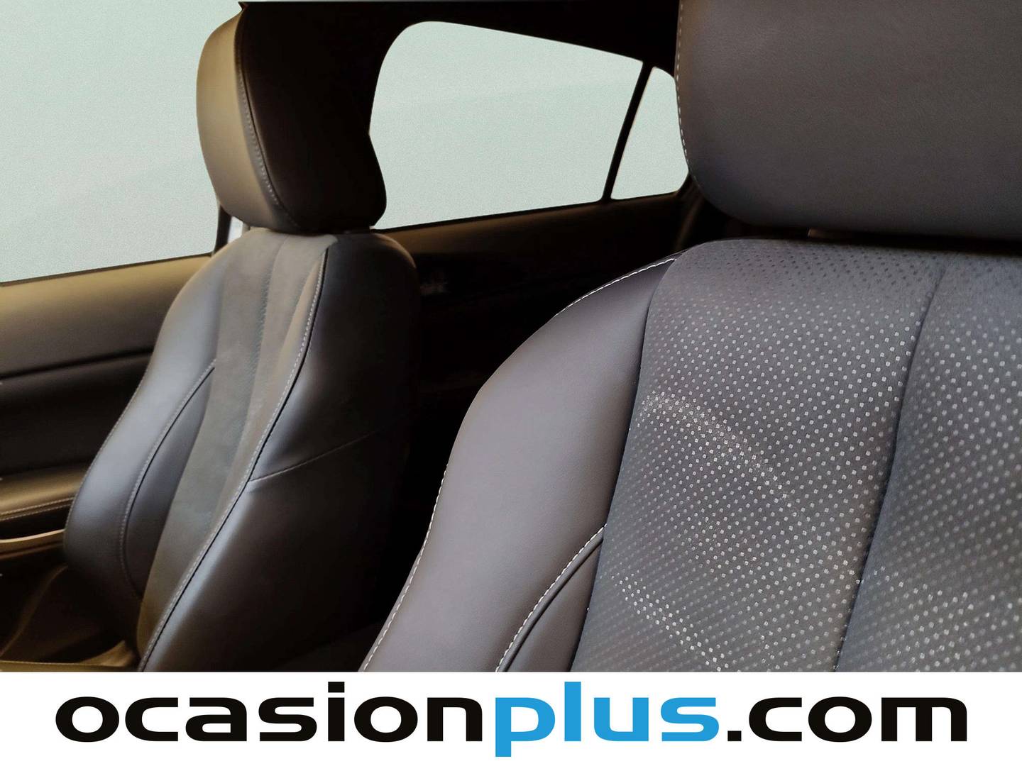 Equipamiento del Mitsubishi Eclipse Cross Mitsubishi Eclipse Cross 2.4 PHEV Kaiteki 4WD Auto  (188 CV)