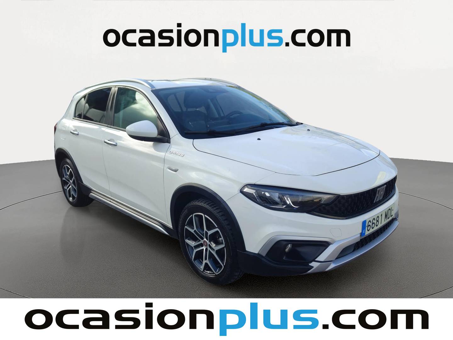 Foto delantera Fiat Tipo Fiat Tipo 1.5 Hybrid Cross DCT (130 CV) derecha