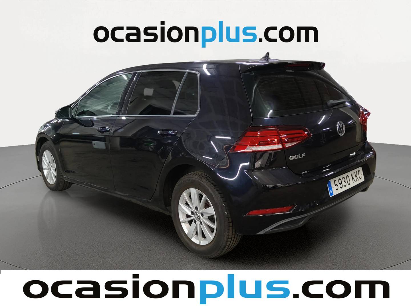 Foto trasera Volkswagen Golf Volkswagen Golf Business 1.6 TDI (115 CV) derecha