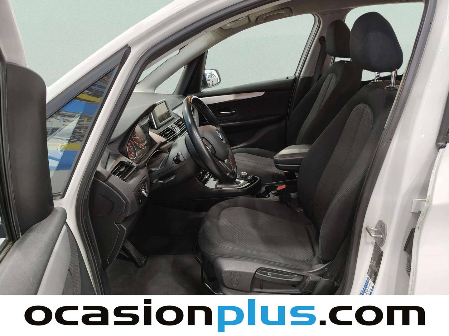 Foto asientos delanteros BMW Serie 2 Active Tourer BMW Serie 2 218d Active Tourer (150 CV)