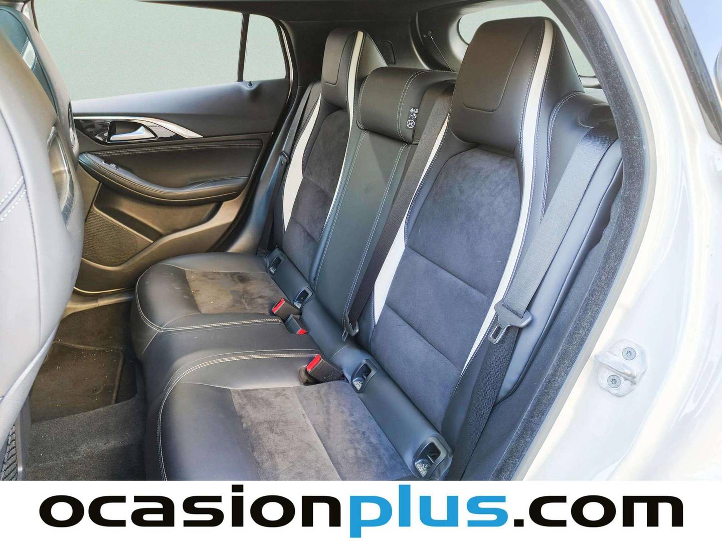 Foto asientos traseros Infiniti Q30 Infiniti Q30 2.2D Sport 7DCT (170 CV)