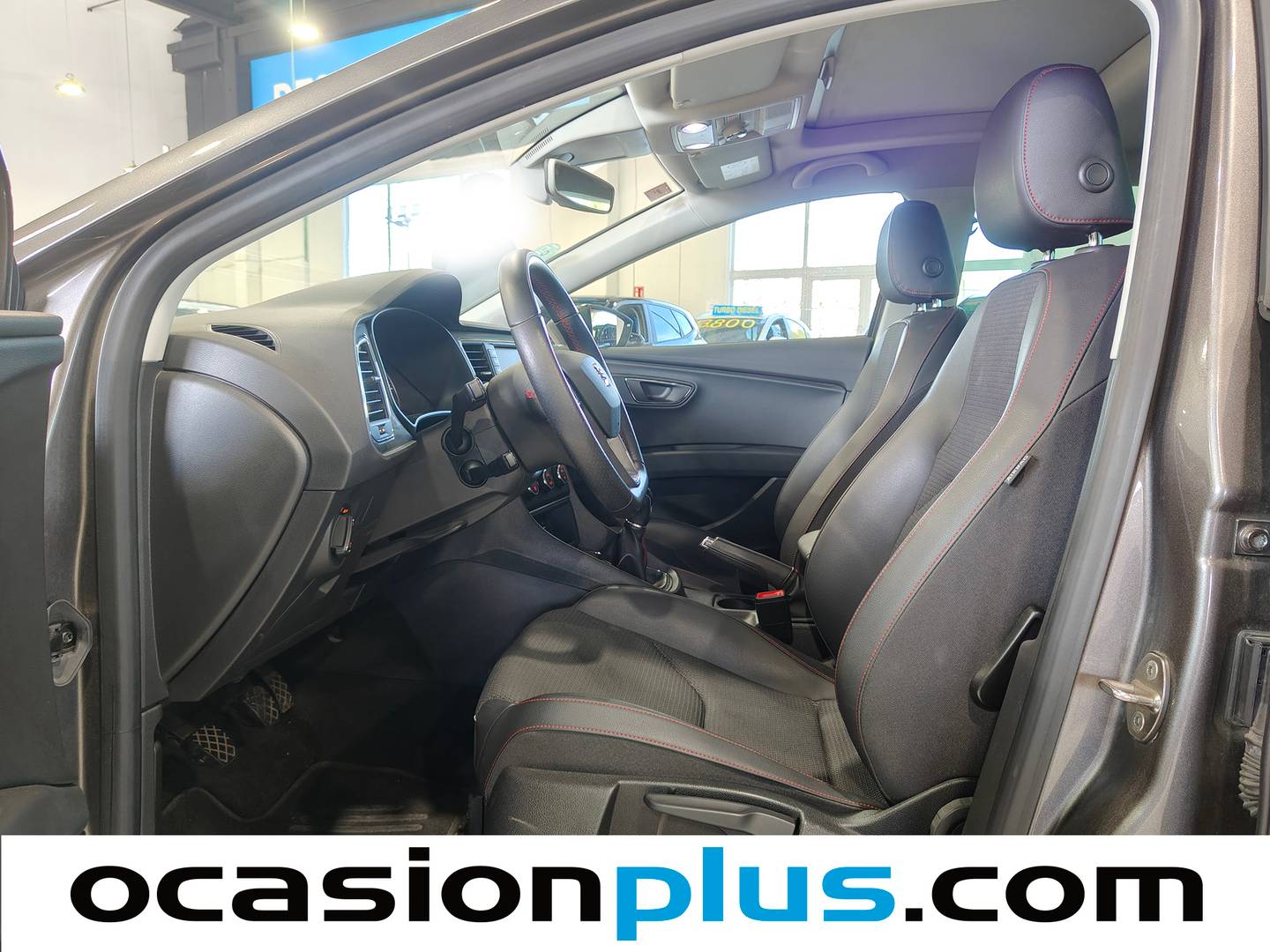 Foto asientos delanteros Seat León Seat León 2.0 TDI S&S FR (150 CV)