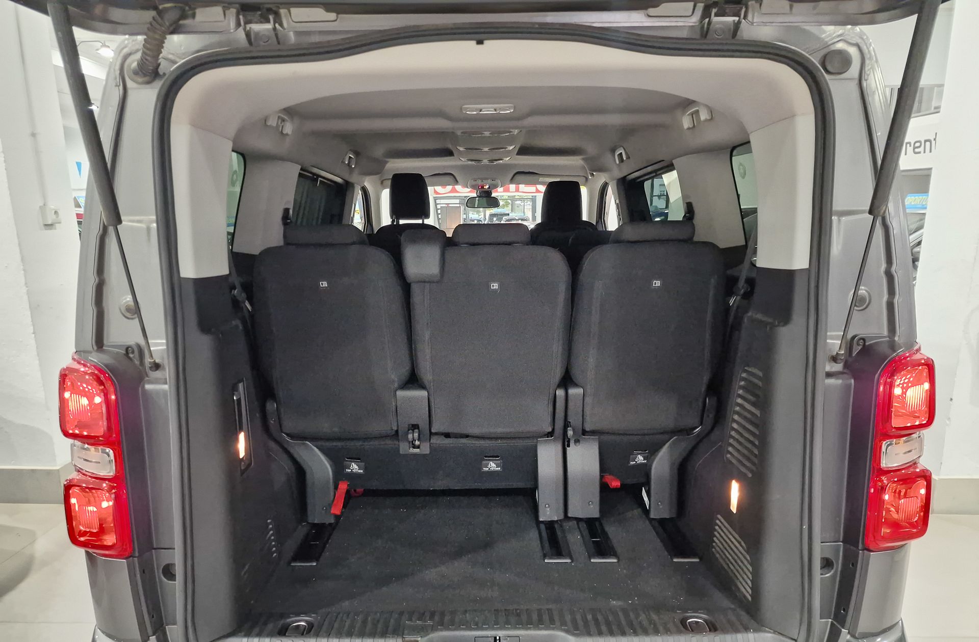 Peugeot Traveller BlueHDi 150 Active Standard 8 plazas - foto 17