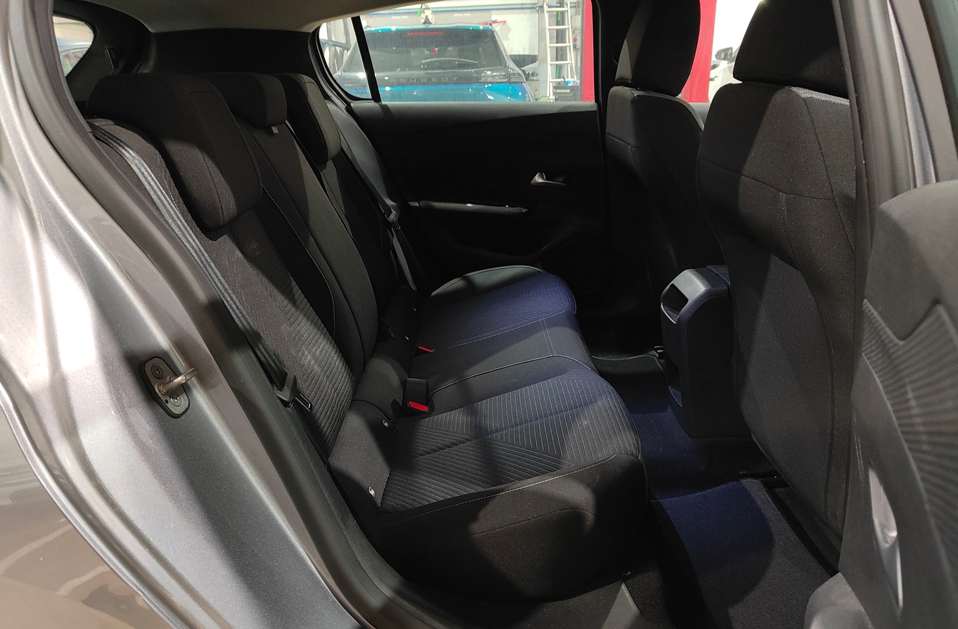 Peugeot 308 PureTech 130 Active Pack EAT8 - foto 15