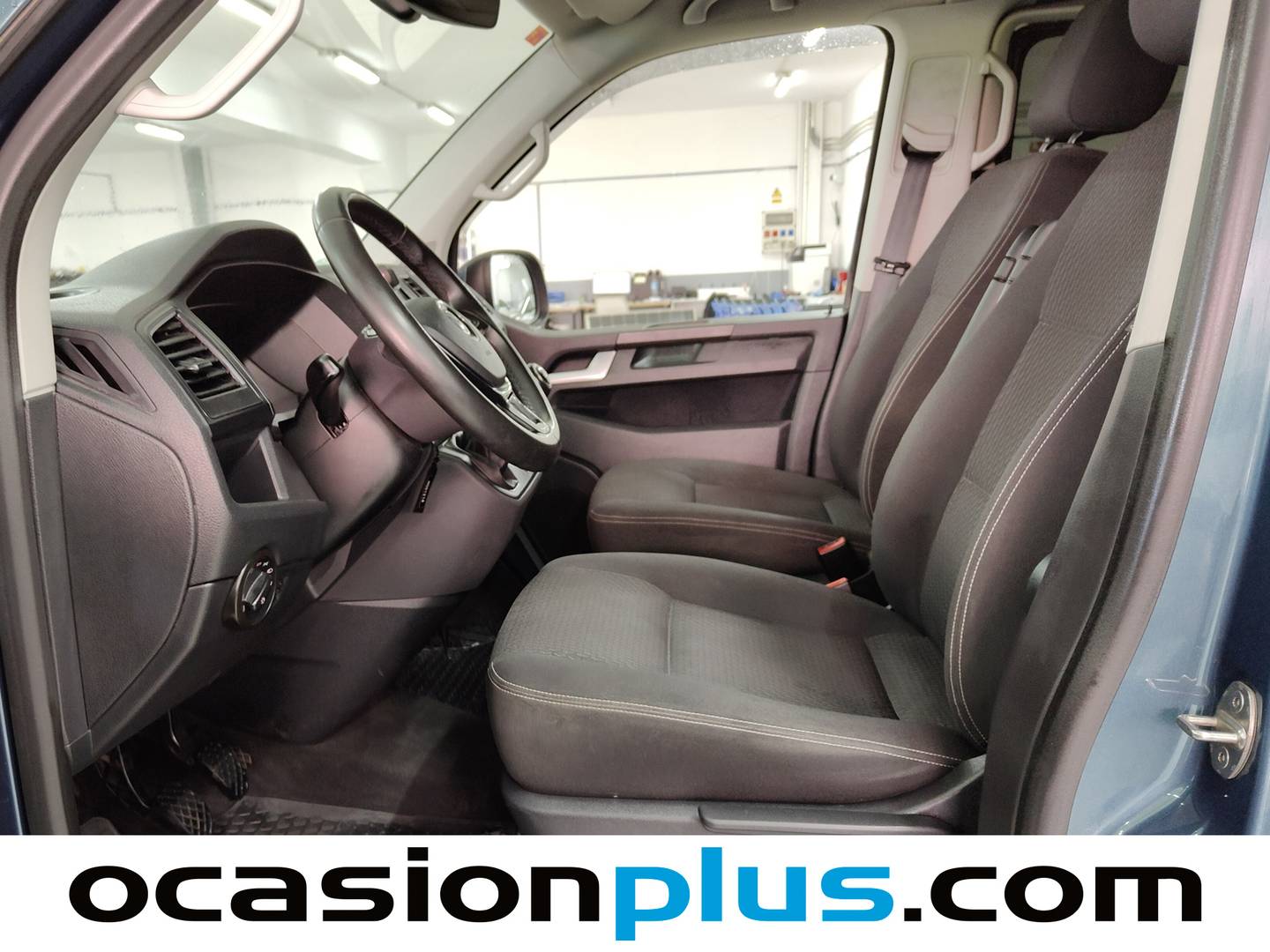 Foto asientos delanteros Volkswagen Multivan Volkswagen Multivan The Original Corto 2.0 TDI BMT (102 CV) 5 Plazas Semi-Camper