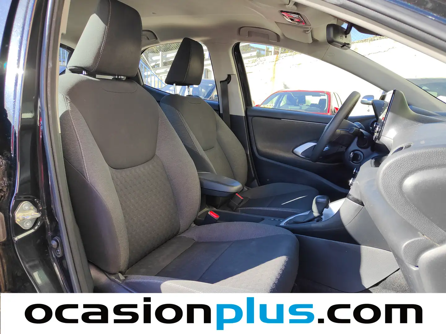 Foto Toyota Yaris Toyota Yaris 120H Business Plus (116 CV)