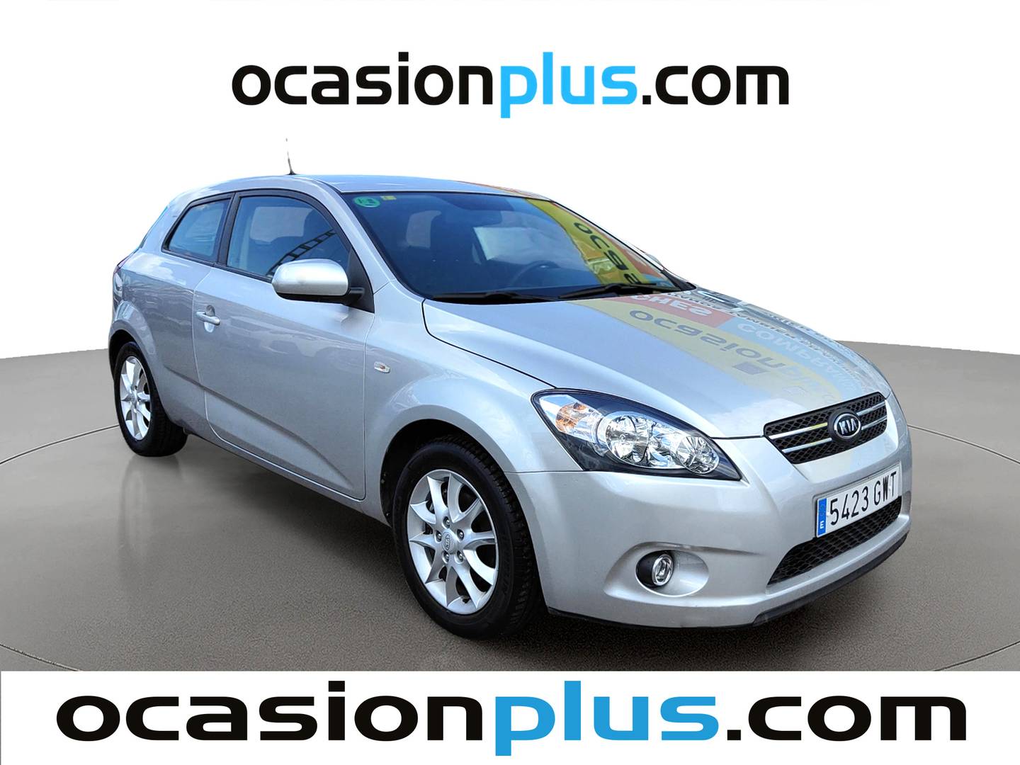 Foto delantera KIA Ceed KIA Ceed 1.6 CVVT Active Eco-Dynamics (126 CV) derecha