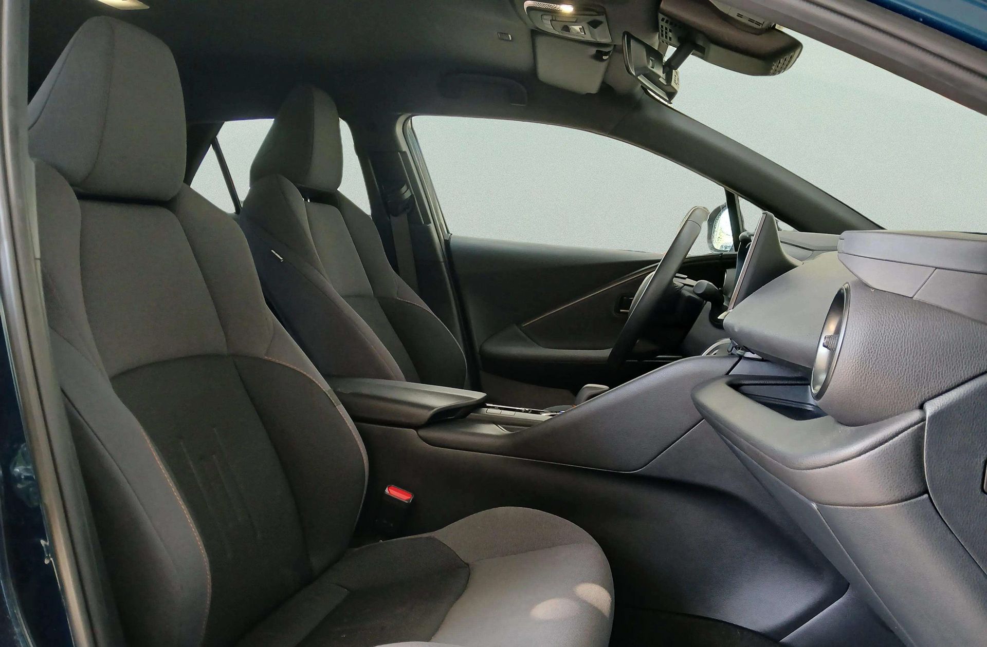 Toyota C-HR 140H Advance - foto 18