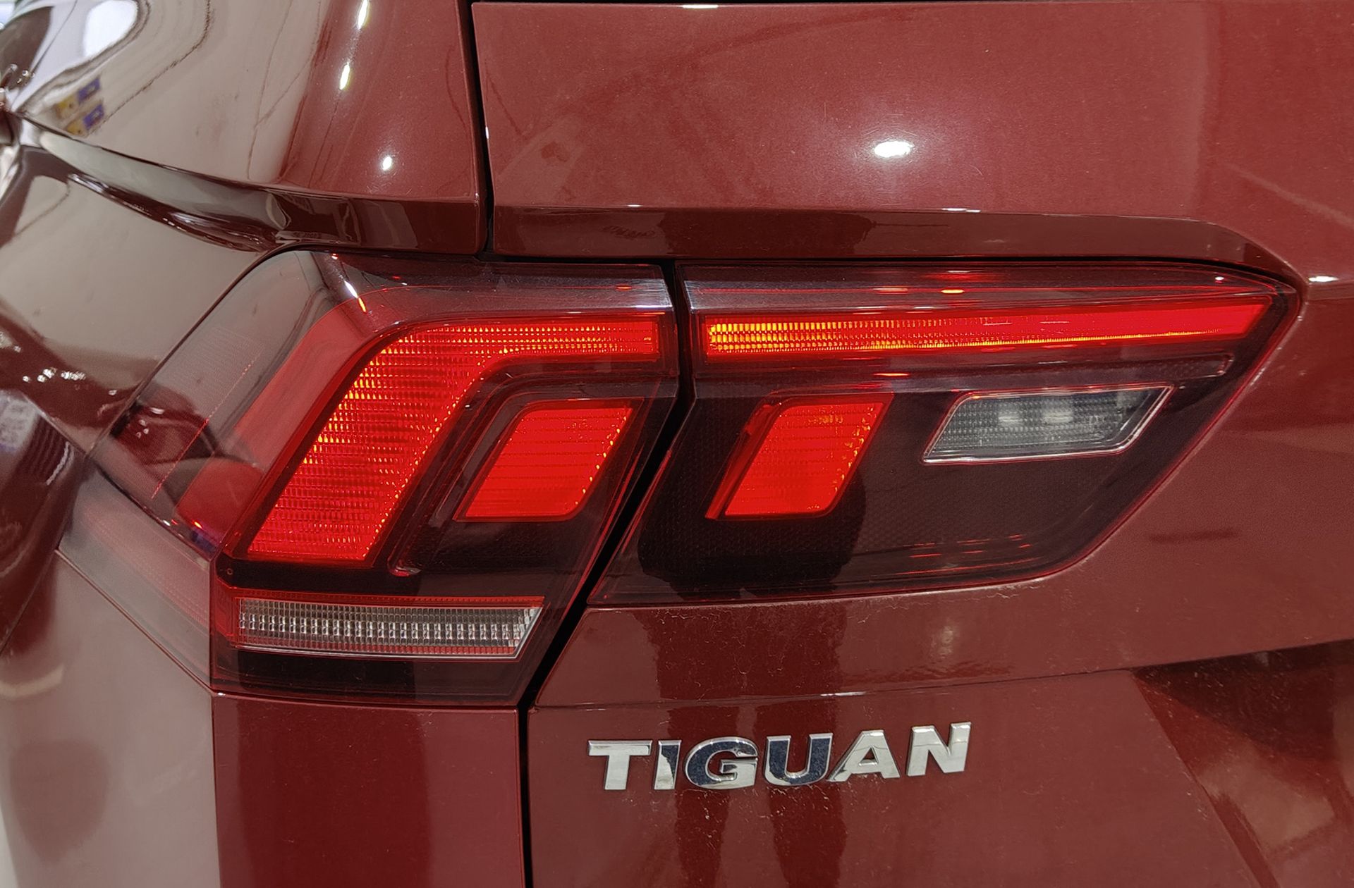 Volkswagen Tiguan Edition 1.4 TSI - foto 14