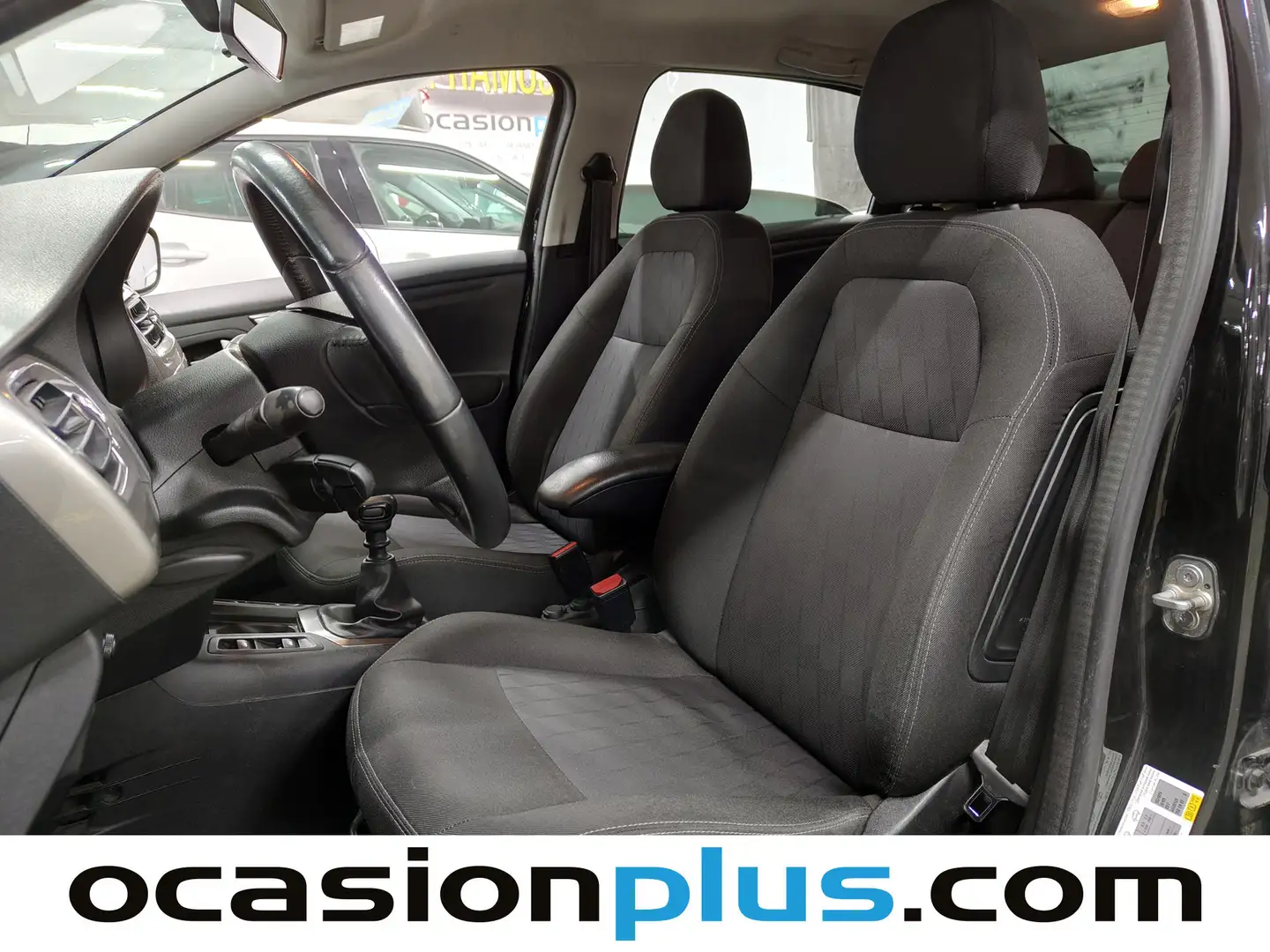 Foto Citroën C-Elysée Citroen C-Elysee BlueHDi 100 Shine (102 CV)