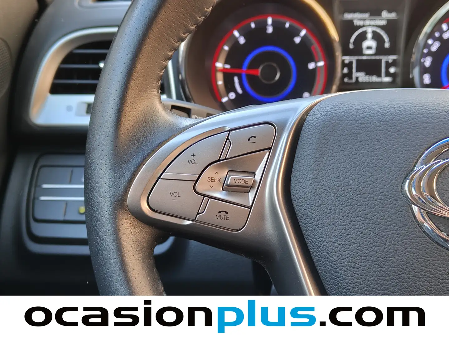 Foto SsangYong Tivoli Ssangyong Tivoli D16T Limited 4x2 (115 CV)