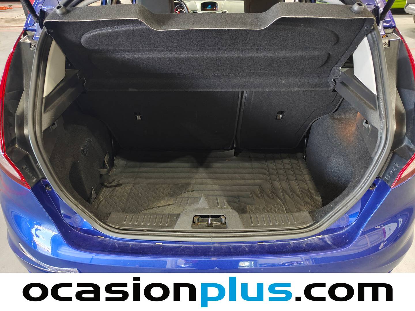Foto Ford Fiesta Ford Fiesta 1.25 Duratec Trend (82 CV) siete plazas