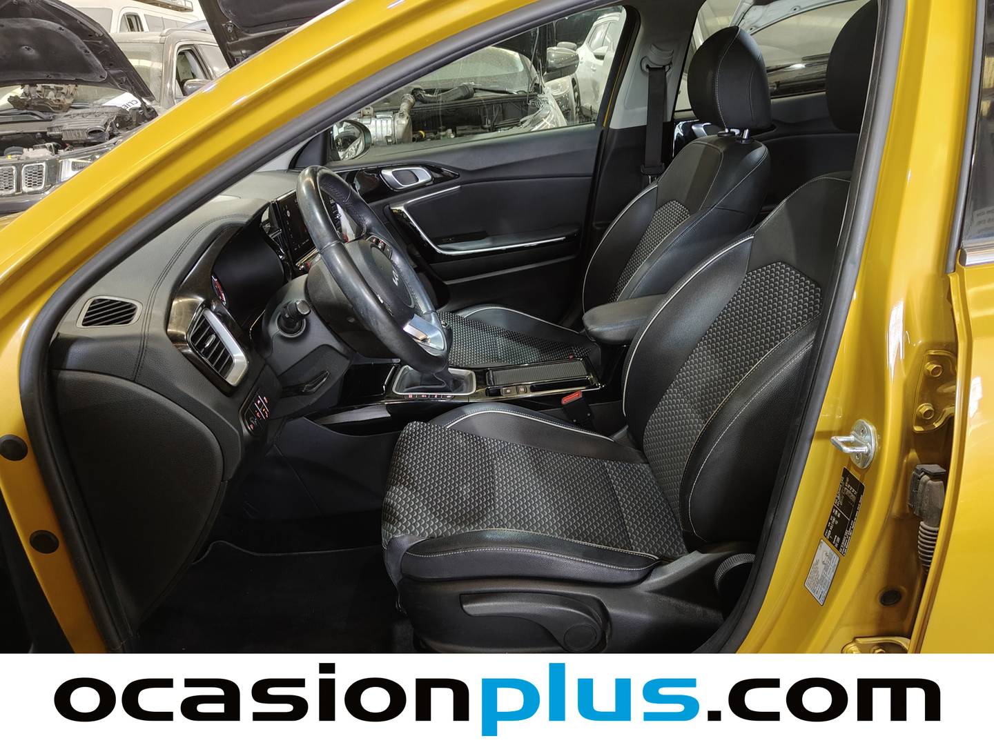 Foto asientos delanteros KIA XCeed KIA XCeed 1.5 MHEV iMT Emotion (160 CV)