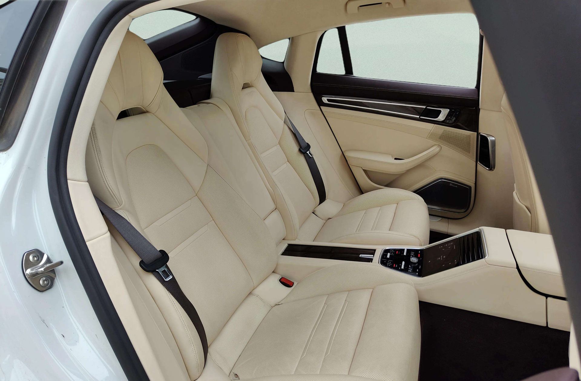 Porsche Panamera Turbo - foto 31