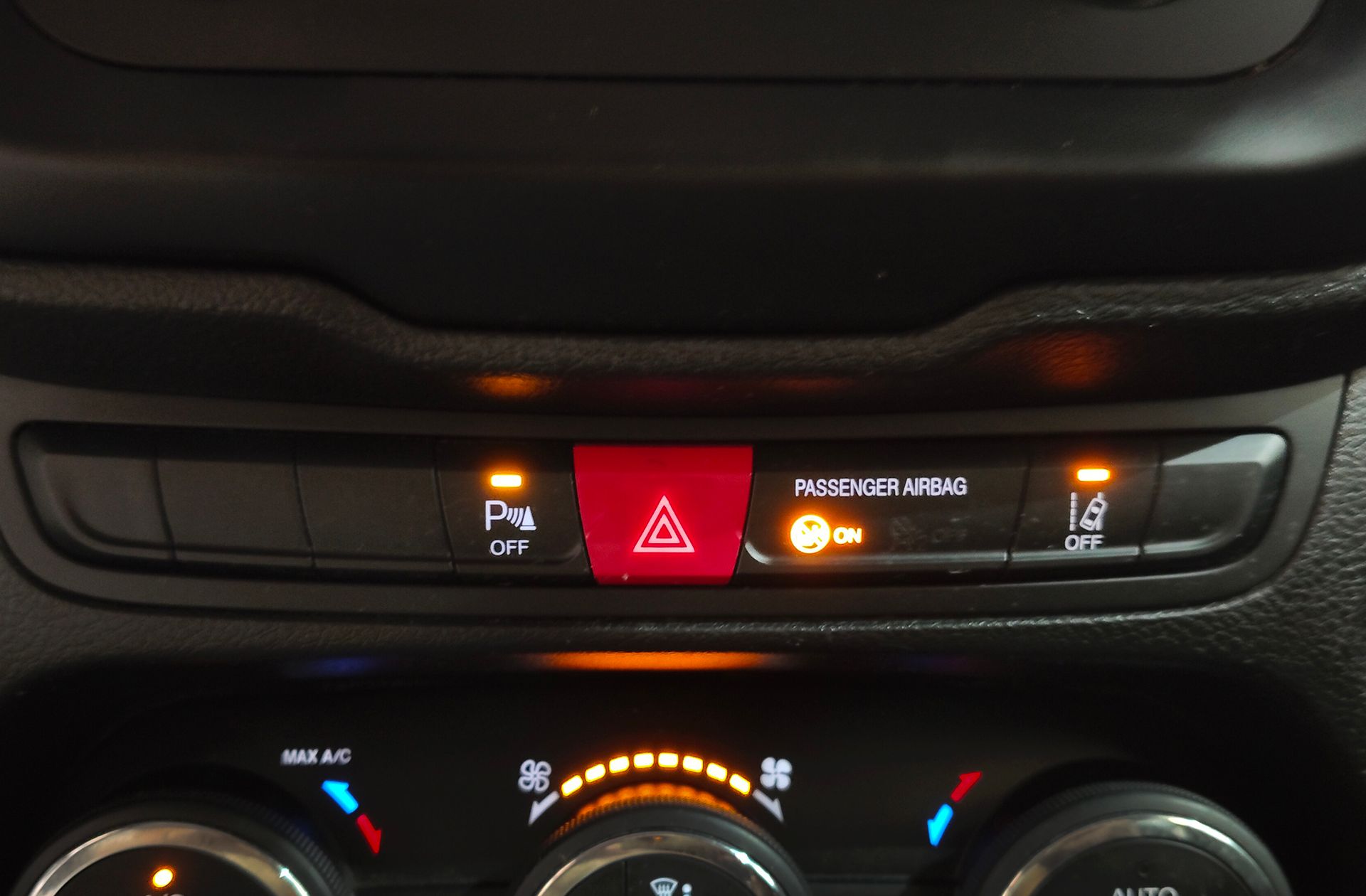 Jeep Renegade 1.6 MultiJet Limited 4x2 - foto 8
