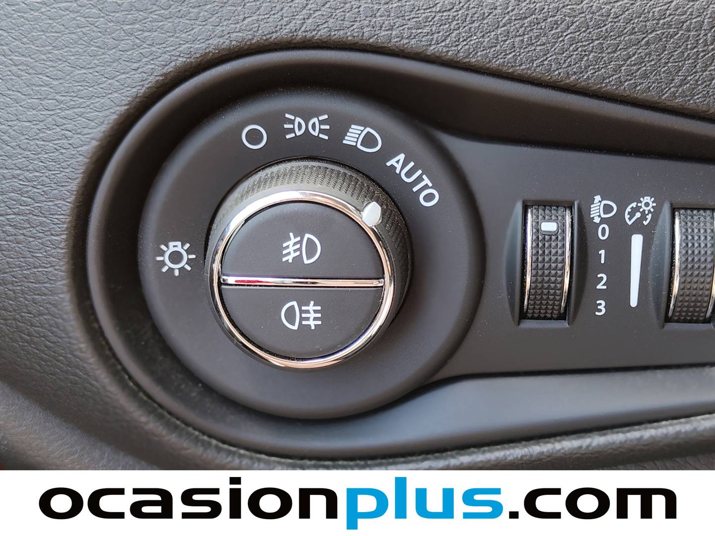 Acabados Jeep Renegade Jeep Renegade eHybrid 1.5 Limited ATX (130 CV)