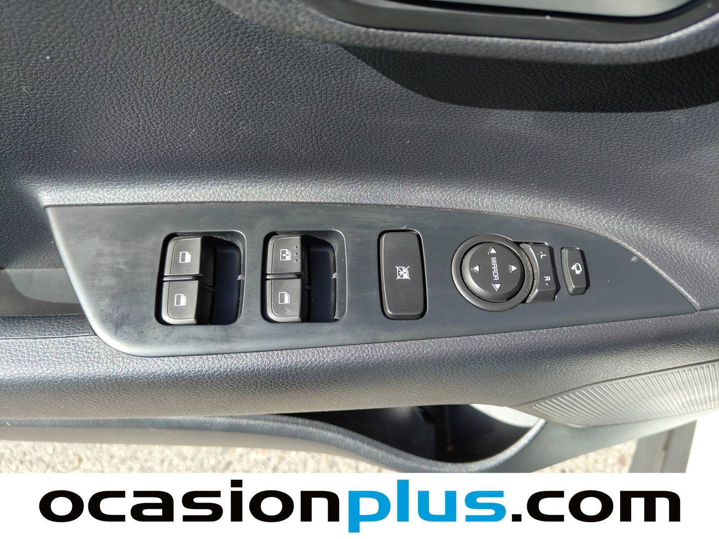 Foto KIA Stonic Kia Stonic 1.0 T-GDi Drive DCT (120 CV)