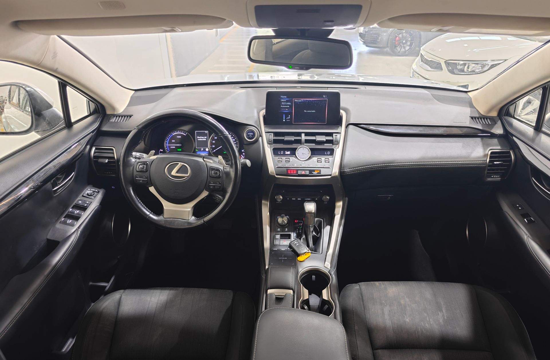 Lexus NX 300h Business 2WD - foto 6