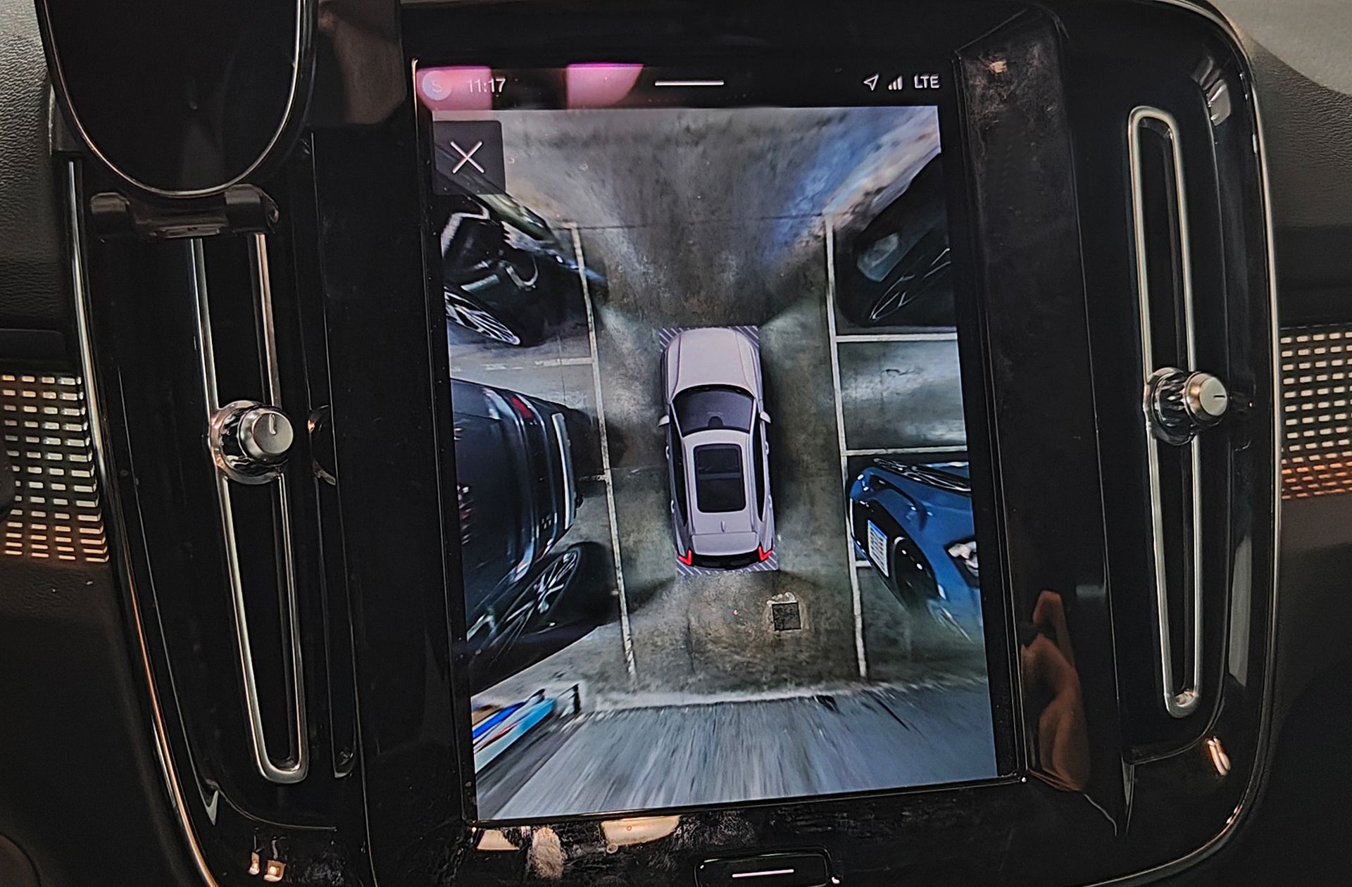 Volvo XC40 Recharge Ultimate - foto 12