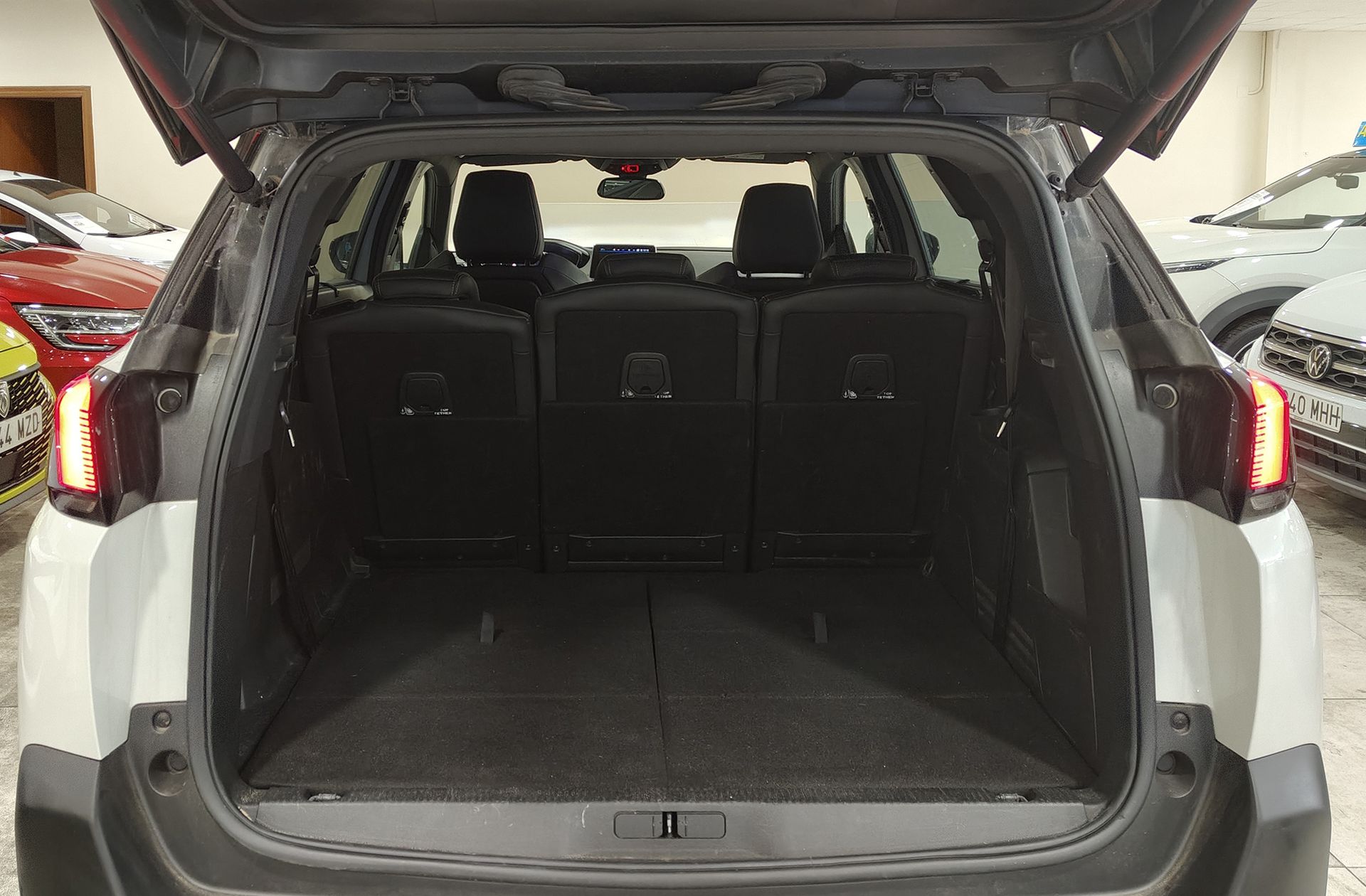 Peugeot 5008 PureTech 130 GT Line EAT8 7 plazas - foto 21