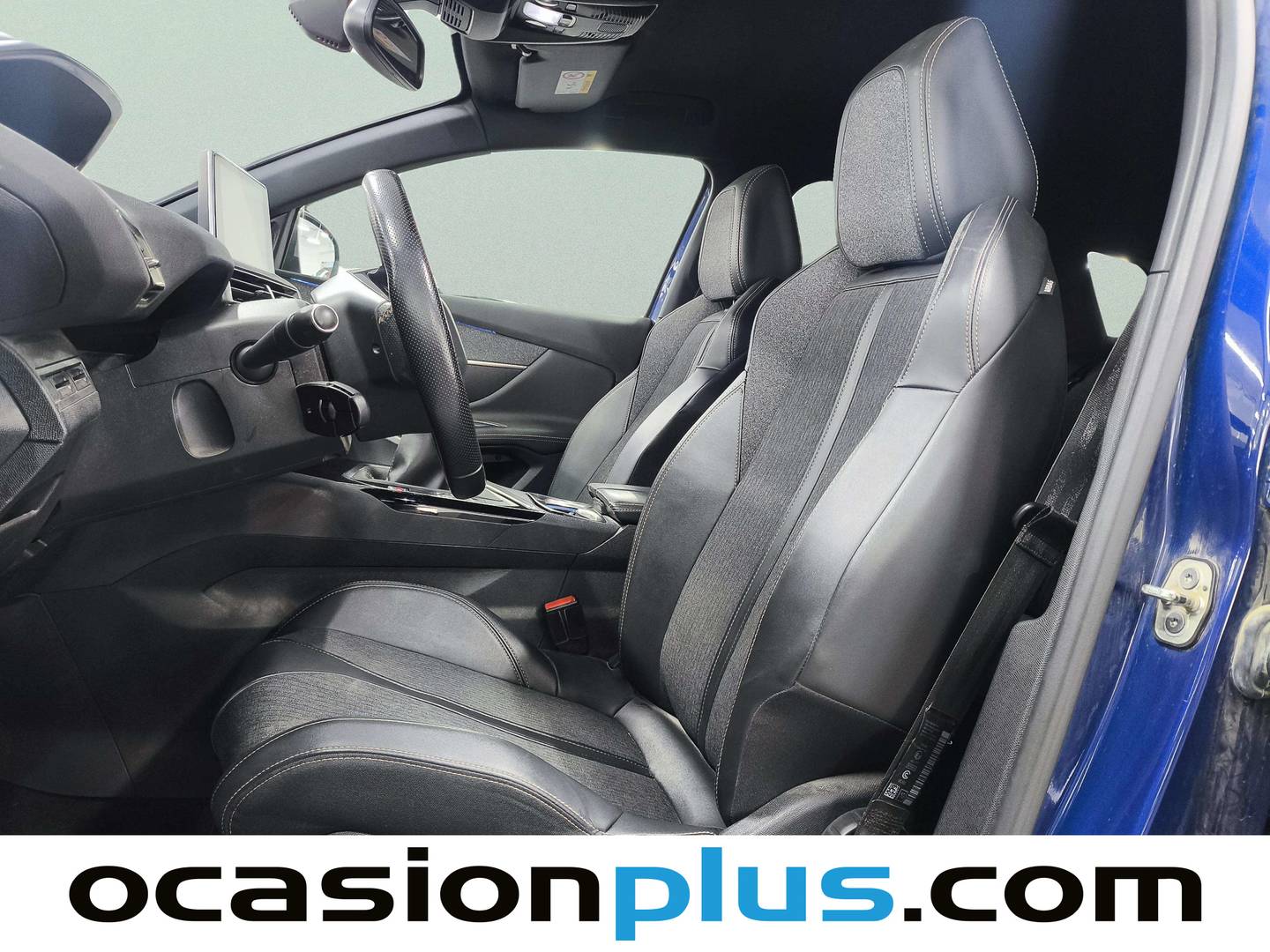 Foto asientos delanteros Peugeot 3008 Peugeot 3008 PureTech 130 S&S GT Line (130 CV)
