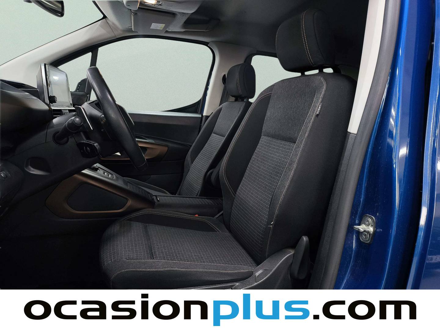 Foto asientos delanteros Peugeot Rifter Peugeot Rifter GT Line Long PureTech EAT8 (130 CV) RAMPA ADAPTADO MINUSVALIA