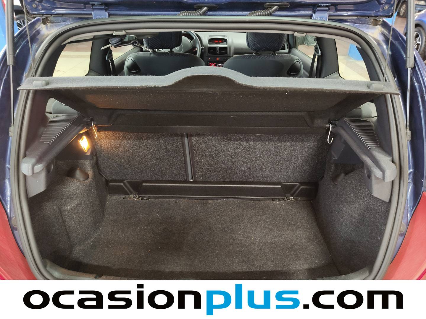 Fotos maletero Renault Clio Renault Clio 1.2 RT (60 CV)