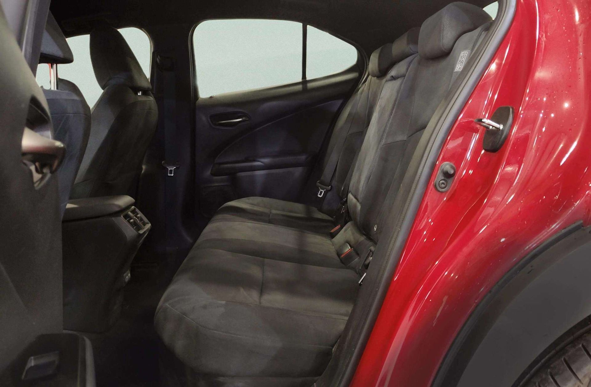 Lexus UX 250h Business 2WD - foto 11