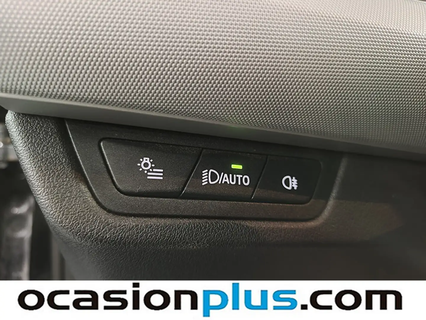 Foto BMW Serie 2 Active Tourer BMW Serie 2 218i Active Tourer (136 CV)