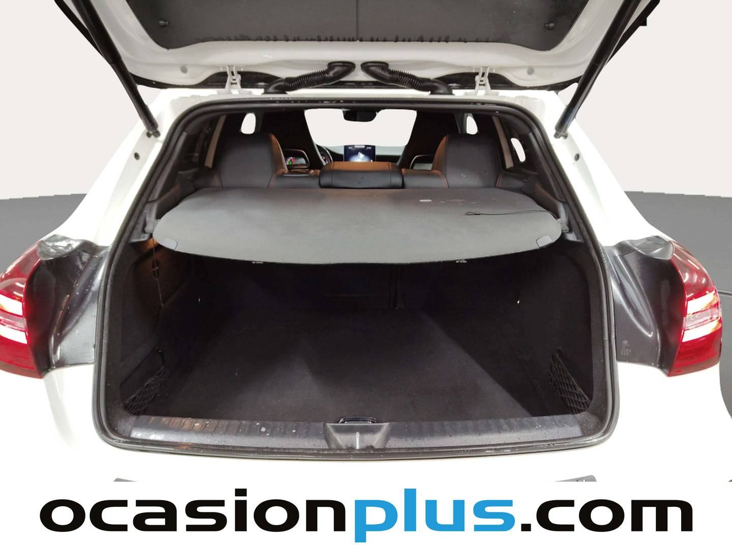 Fotos maletero Mercedes GLA Mercedes-Benz GLA GLA 200 (156 CV)